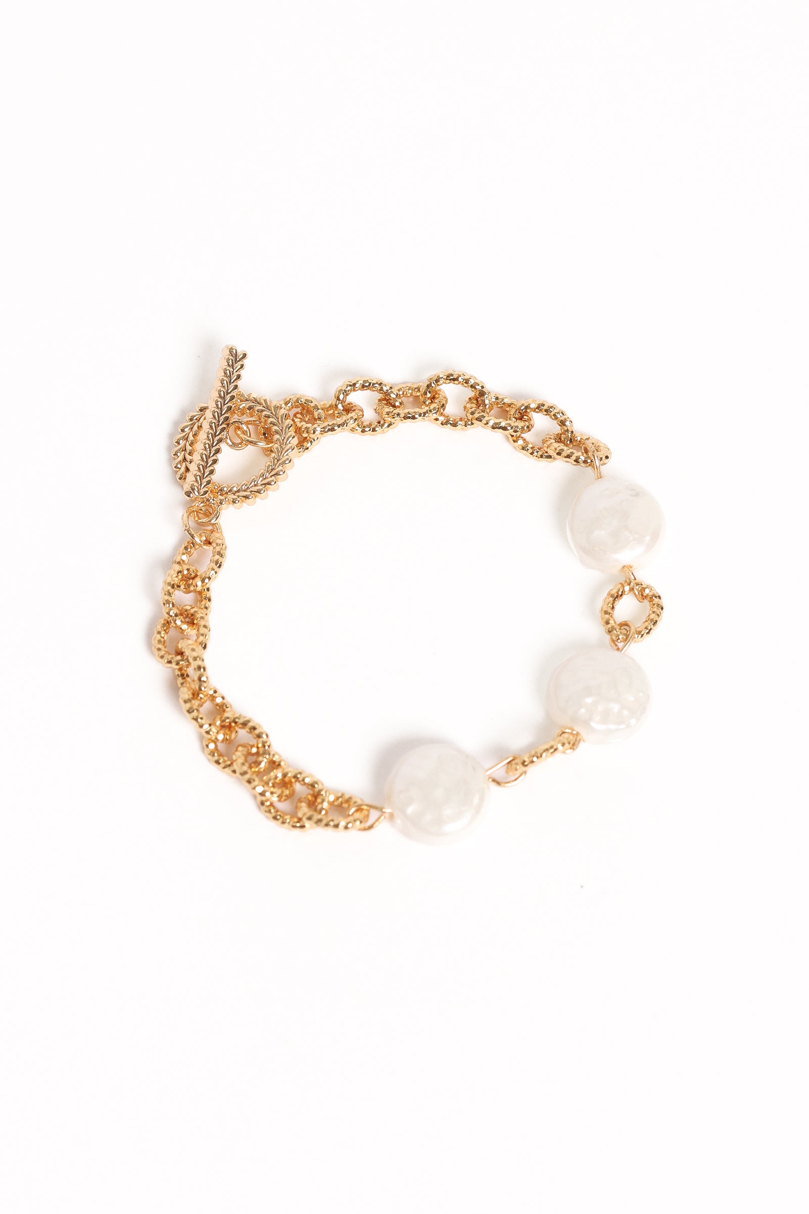 Kai Pearl & Gold Bracelet for Women - Elegant Pearl Beaded Jewelry Gift for Her - Perfect for Weddings, Parties & Everyday Wear