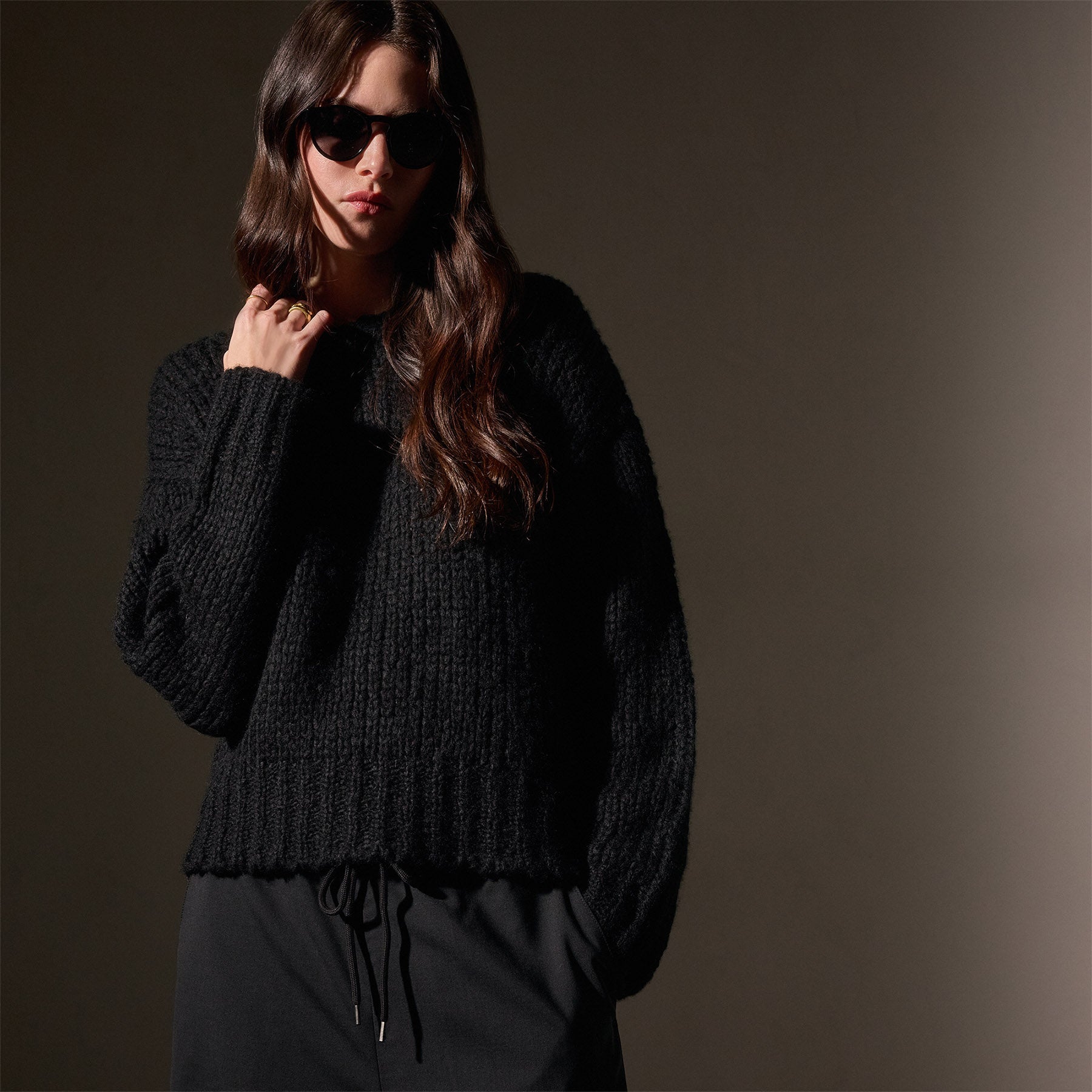 Premium Cashmere Blend Knit Crew Neck Sweater - Soft & Warm Winter Pullover for Women & Men (Black) | Perfect for Office, Travel & Casual Outfits
