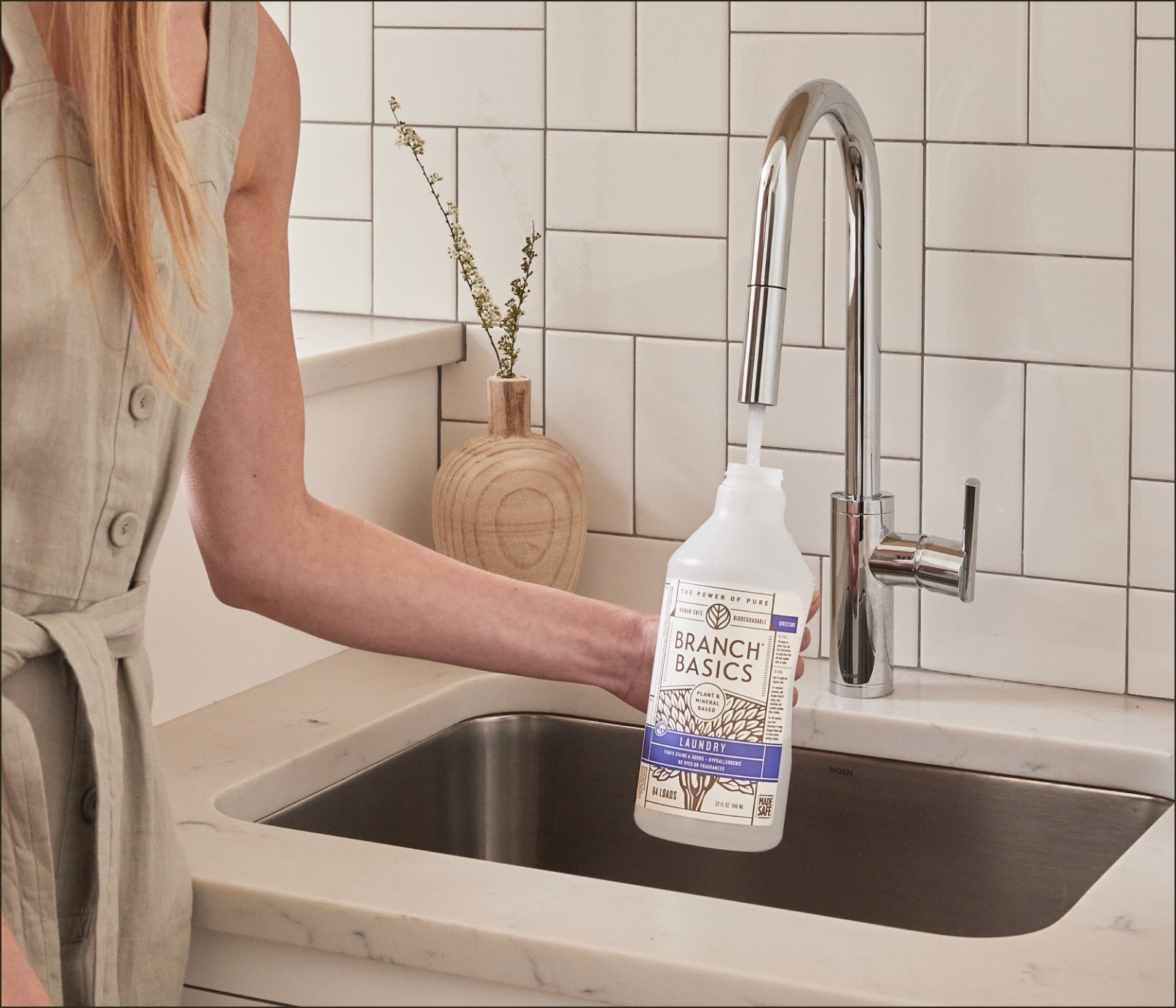 Eco-Friendly Laundry Detergent Bottle - Biodegradable & Refillable for Sustainable Washing | Perfect for Home, Gym & Travel Use