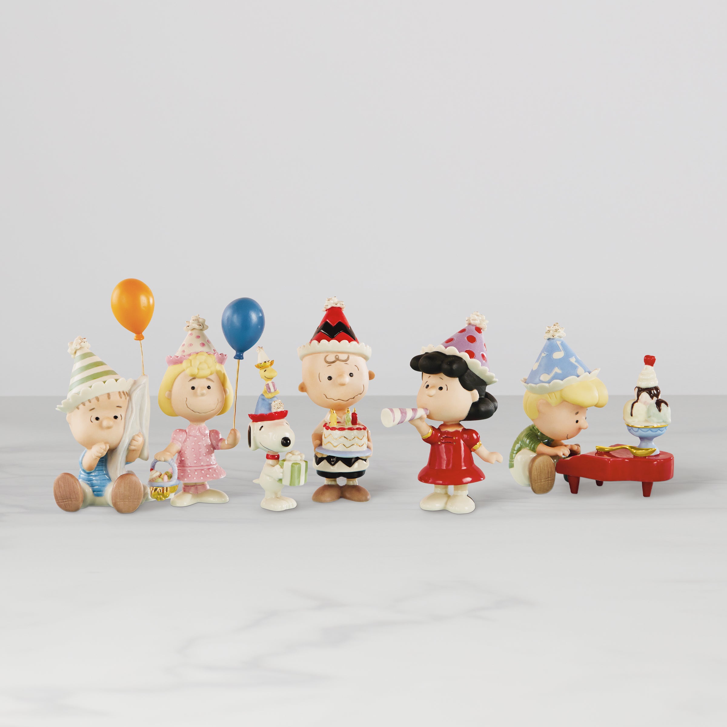 Peanuts 6-Piece Birthday Party Figurine Set - Snoopy & Charlie Brown Decorations for Birthday Cakes, Cupcakes and Party Tables