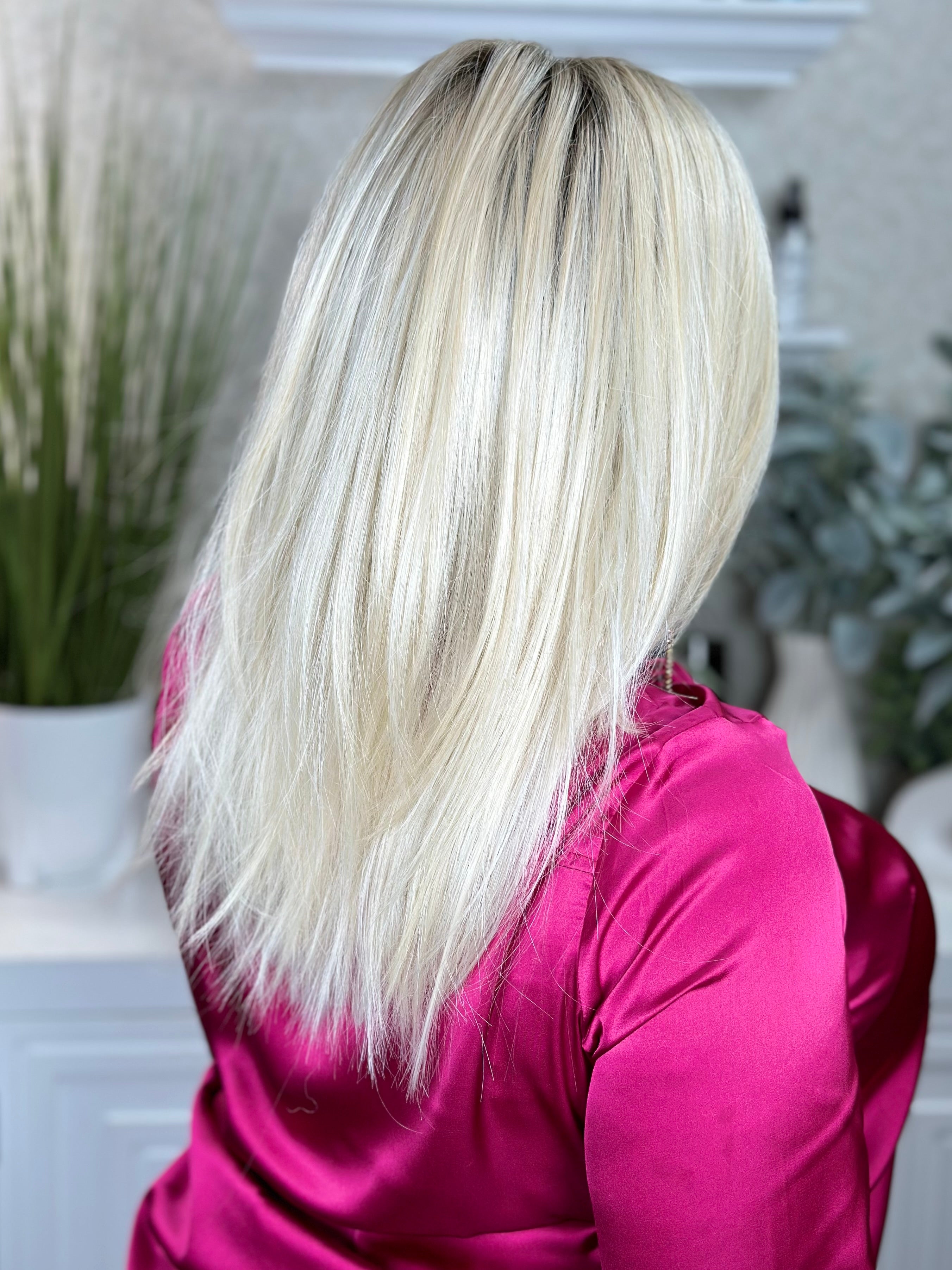 Hollywood Blonde Wig - Infinite Love Synthetic Hairpiece for Cosplay, Halloween, and Costume Parties - Perfect for Themed Events and Role-Playing