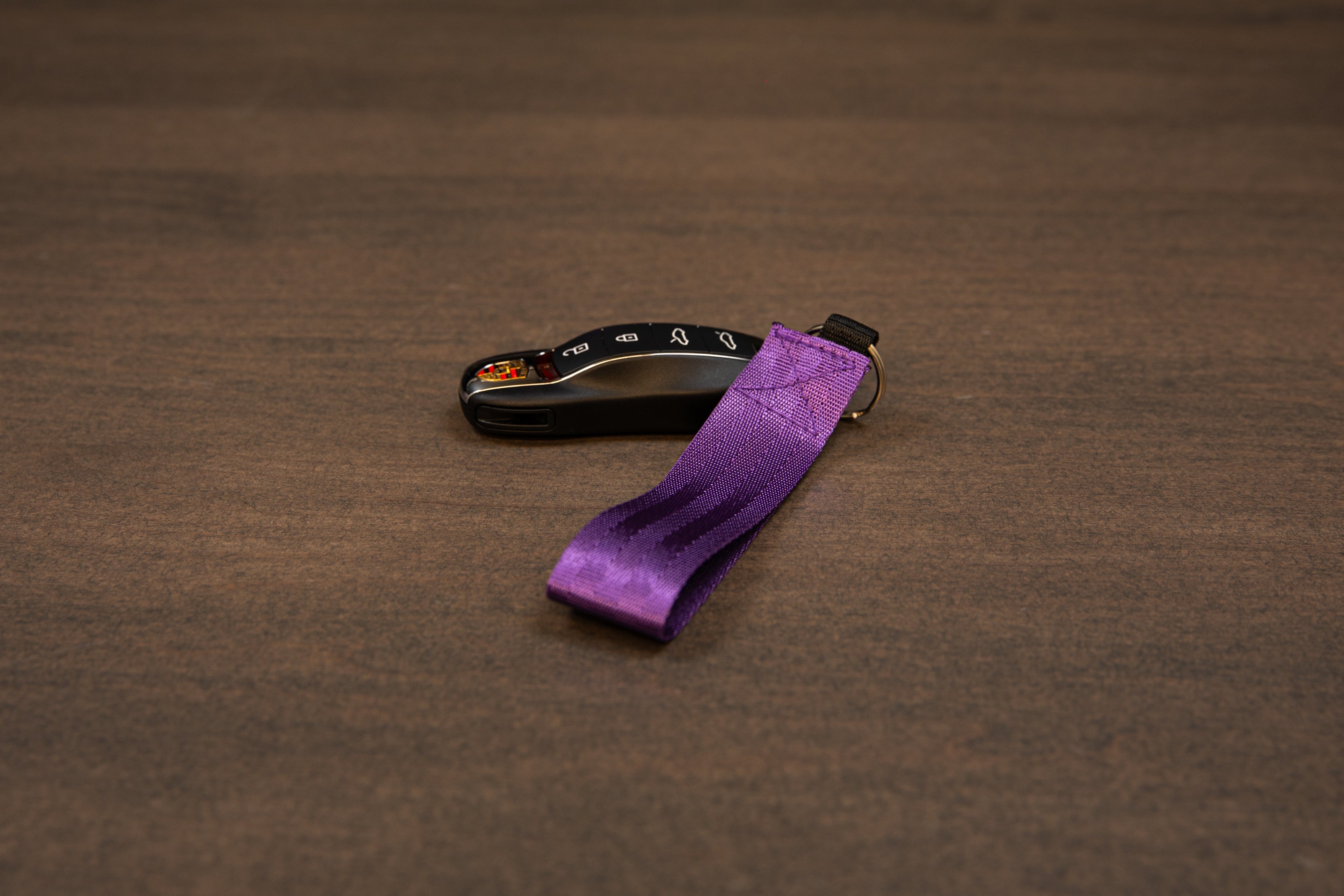 Emira Door Pull Key Chain - Durable Car Key Holder for Easy Access - Perfect for Home, Office, and Travel Use