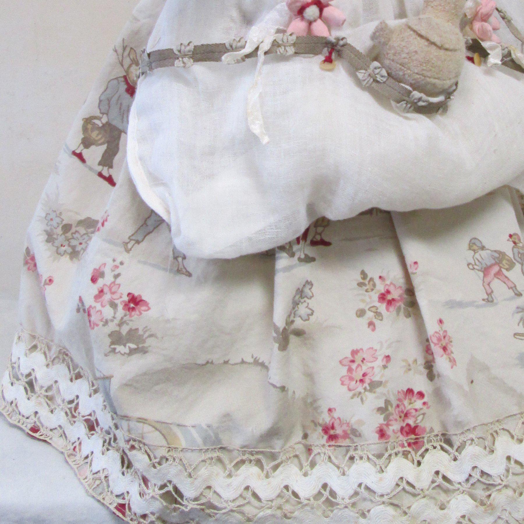 Unique RETIRED Hutch Studio Cherish Chick A Dee Bunny Figurine - Collectible One-of-a-Kind Decorative Piece for Easter, Home Decor & Gift Giving