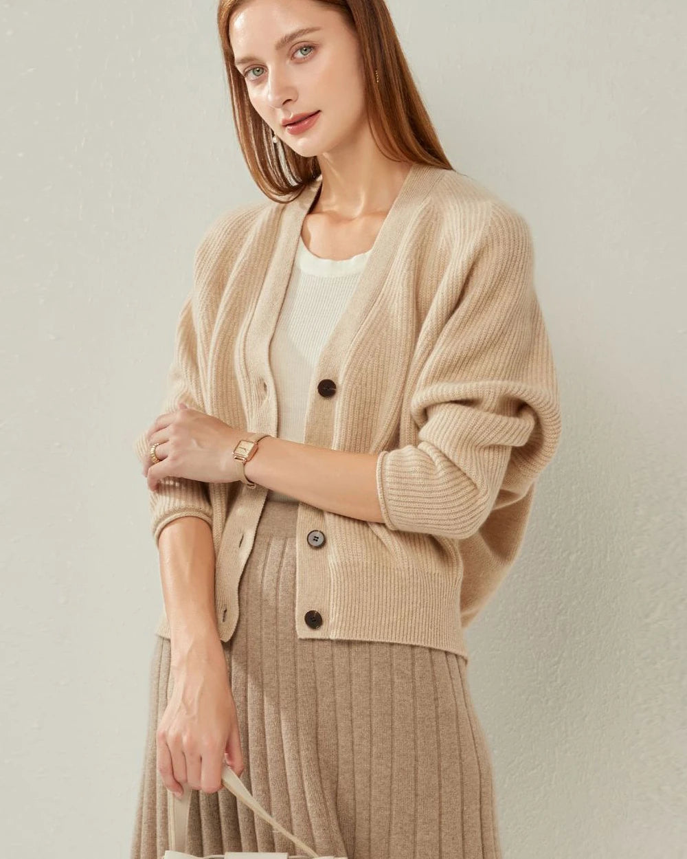 Luxury V-Neck Cashmere Cardigan for Women - Soft & Warm Winter Sweater - Perfect for Office, Date Night & Casual Outfits