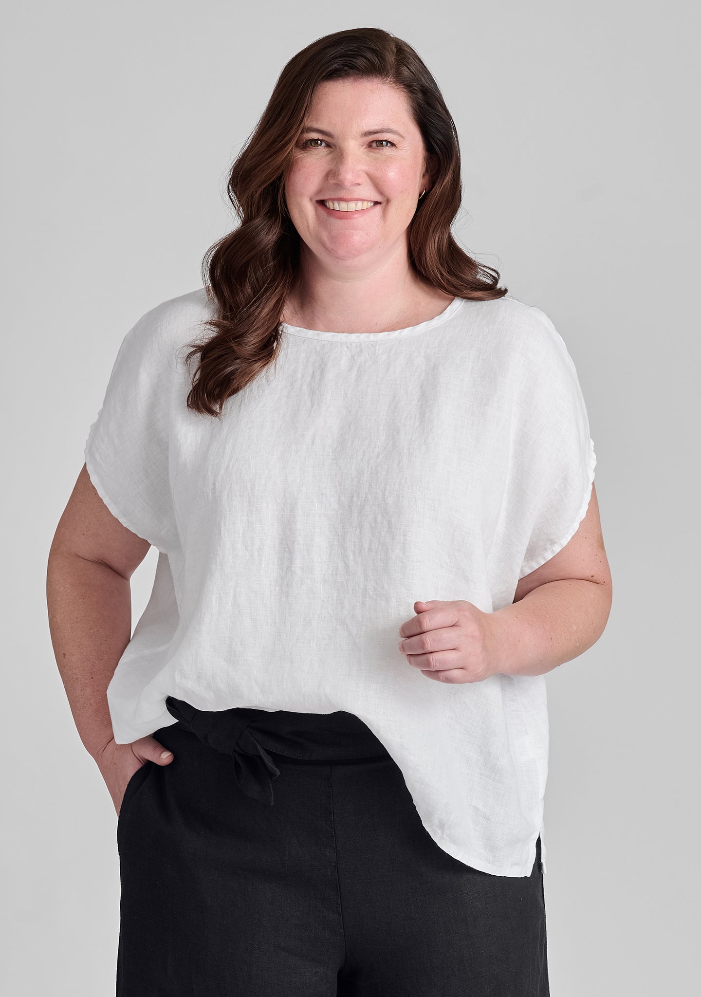 Premium Linen T-Shirt for Women - Soft & Breathable Summer Tee - Casual Comfort Wear for Outdoors, Travel & Everyday Use