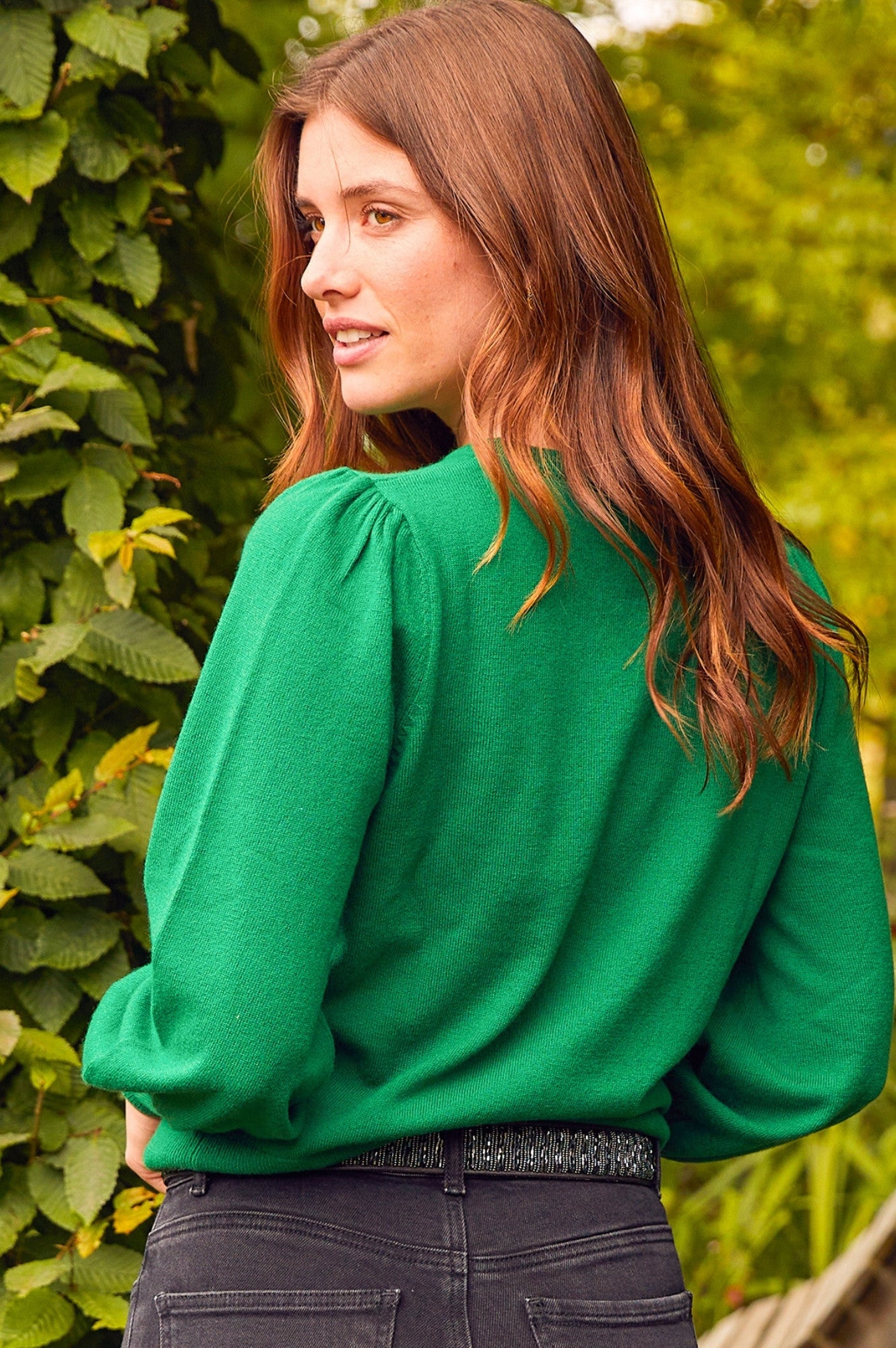 Premium Merino Wool Crew Neck Sweater for Men & Women | Soft & Warm Winter Knitwear | Perfect for Outdoor Activities & Casual Wear