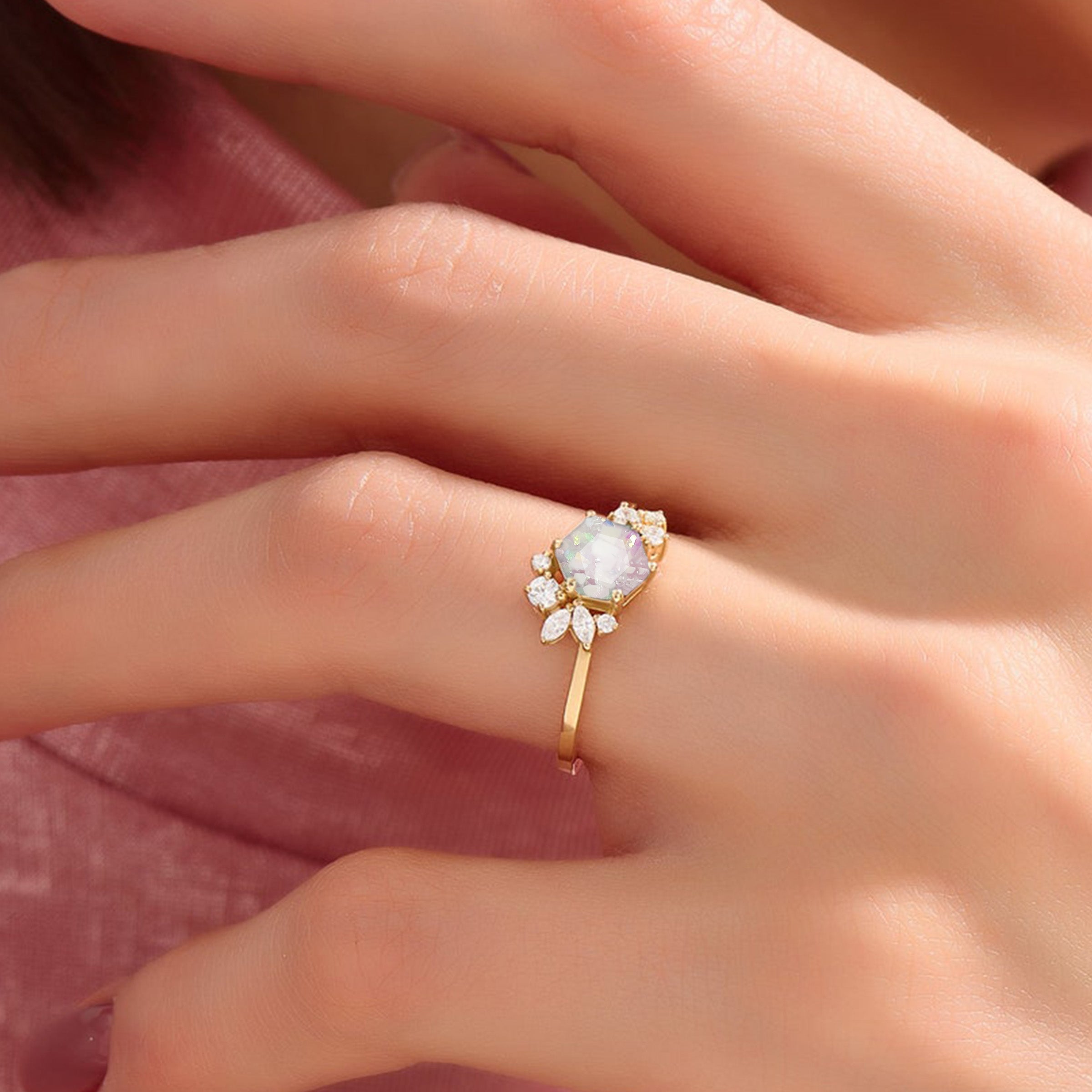 Eternal Memory Ashes Ring - Cremation Jewelry for Loved Ones | Memorial Keepsake for Grieving & Remembrance - Perfect for Funerals, Memorials & Everyday Wear