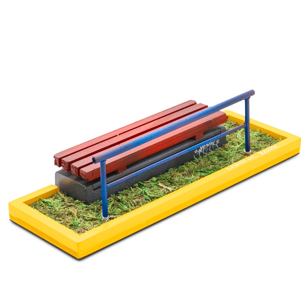 WhytMyk Concrete Fingerboard Ramp with Bench Spot and Rail - Perfect for Skateboard Finger Training and Indoor Skate Park Setup