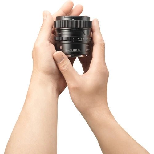 Sigma 50mm f/2 DG DN Contemporary Lens - Full Frame Mirrorless Camera Prime Lens for Sony E Mount & Leica L Mount | Perfect for Portrait, Street & Low Light Photography