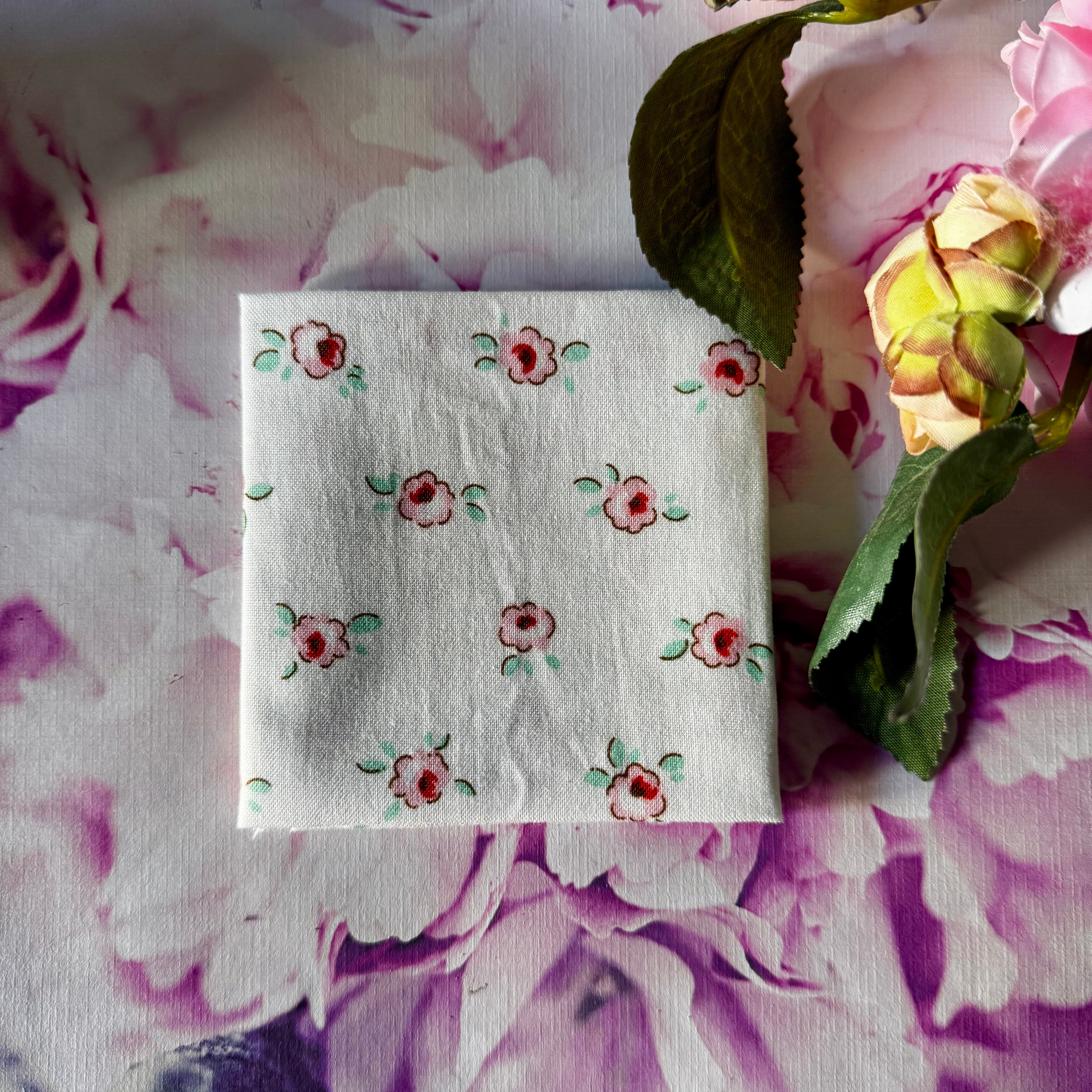 Elegant Floral Bridal Hair Clip (Size S) - Perfect for Weddings, Prom & Special Occasions