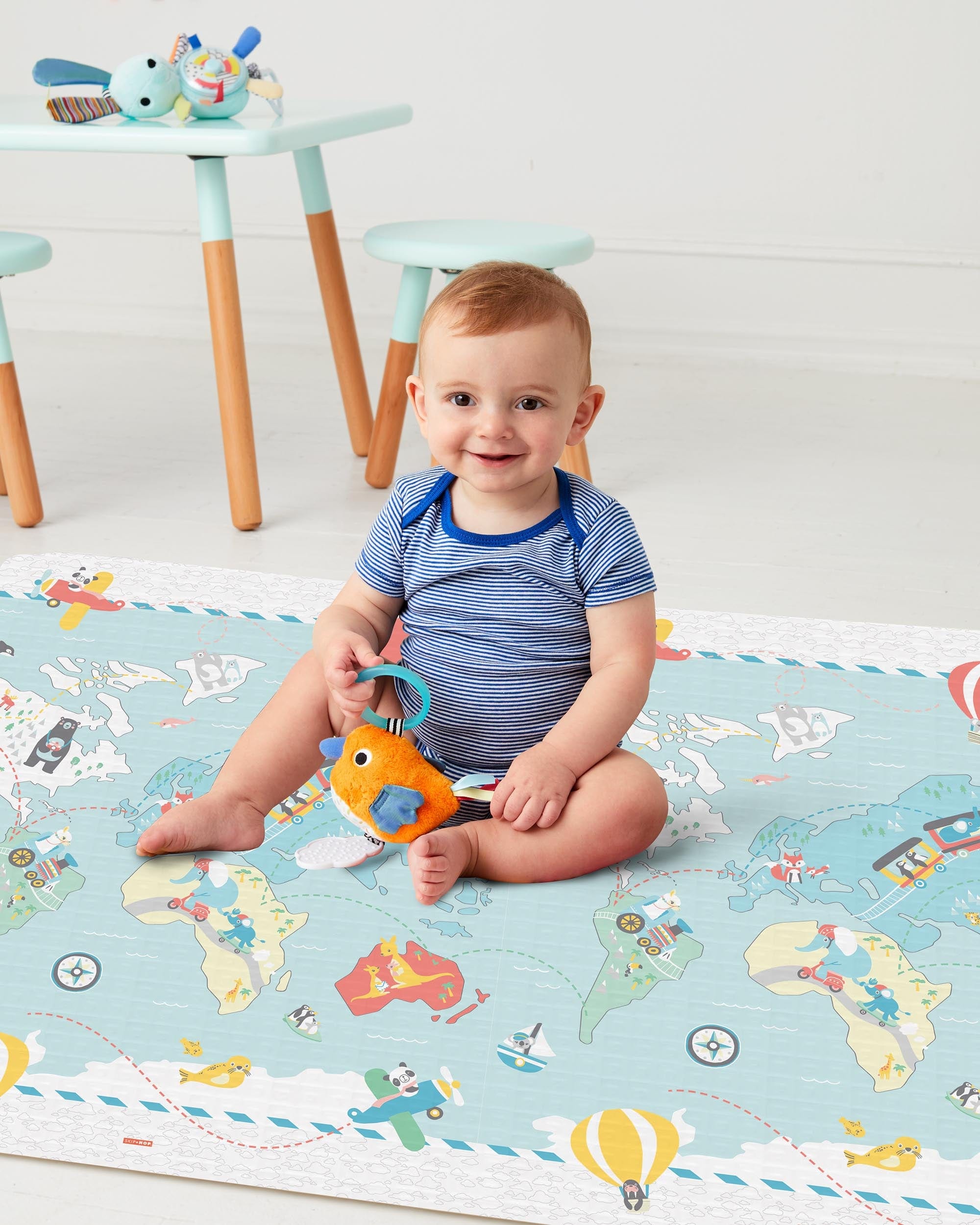 Skip Hop DoublePlay Reversible Playmat for Babies - Soft & Durable Activity Mat for Playtime, Tummy Time & Nursery Decor - Waterproof & Easy to Clean (Grey Chevron)