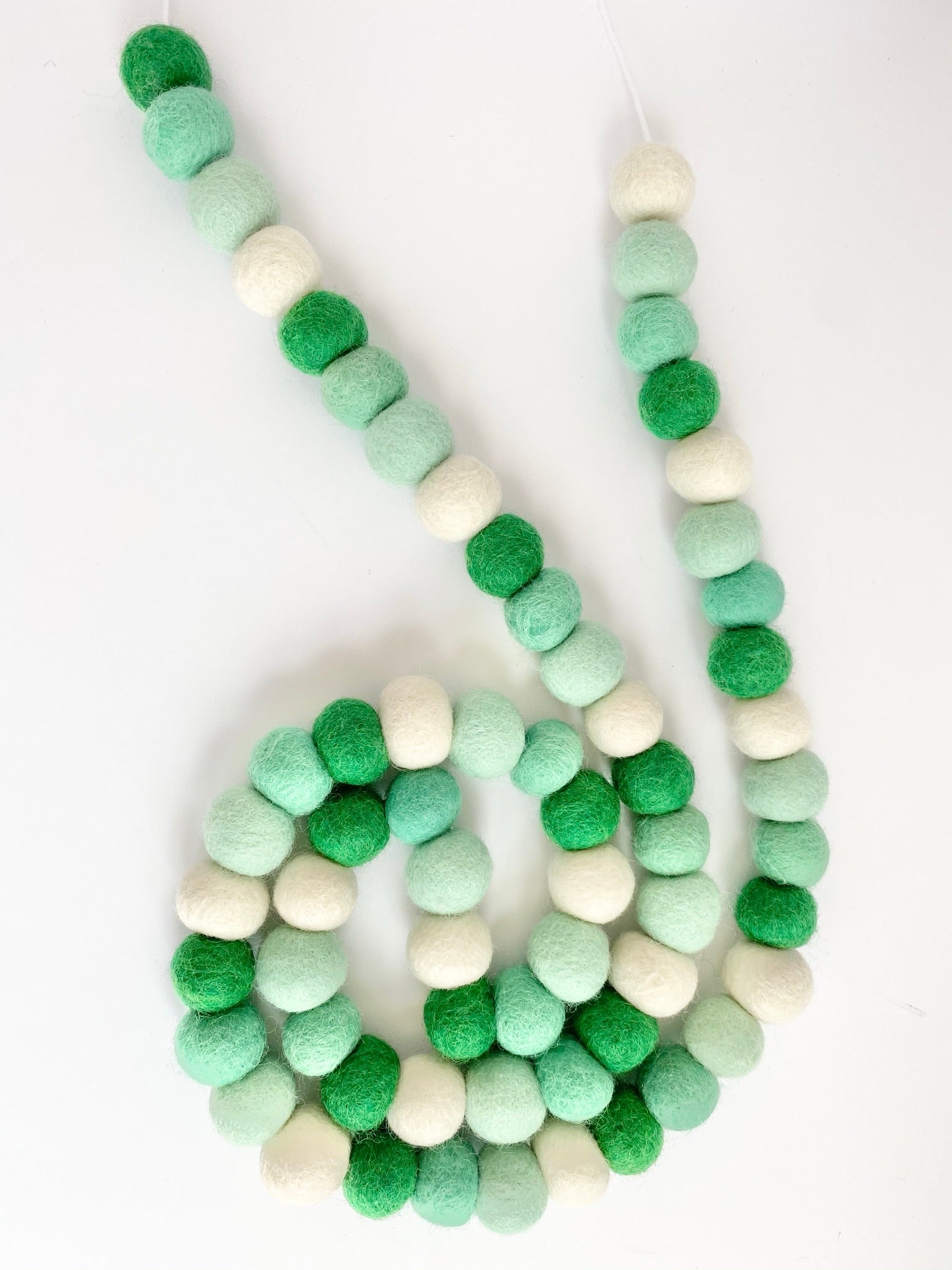 Vibrant Mint Gradient Felt Ball Garland - Handmade Wool Decor for Nursery, Wedding & Party Backdrop - Eco-Friendly Home & Event Decoration