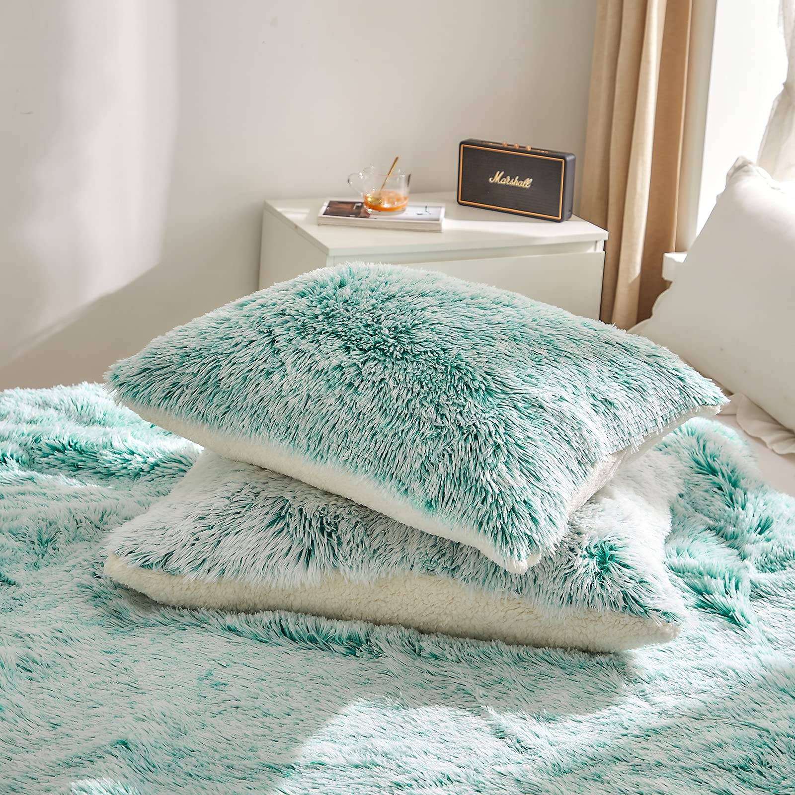 Luxury Faux Fur Shaggy Fluffy Comforter Set - Twin Size Mixed Aqua & White, 3-Piece Plush Flannel Sherpa Backing Reversible Soft Microfiber Bedding - Super Warm Winter Comforter for Cozy Bedroom Decor & Guest Room Essentials