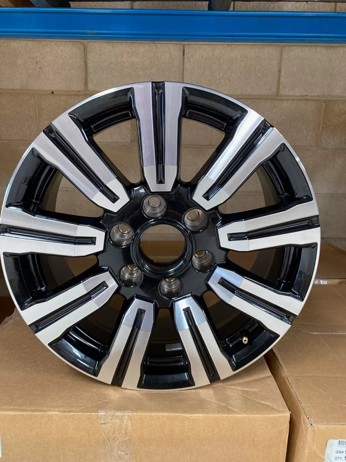 2023 Nissan Patrol Y62 Ti & Ti-L Premium Alloy Wheels - Upgrade for Off-Road Adventures & Luxury SUV Styling