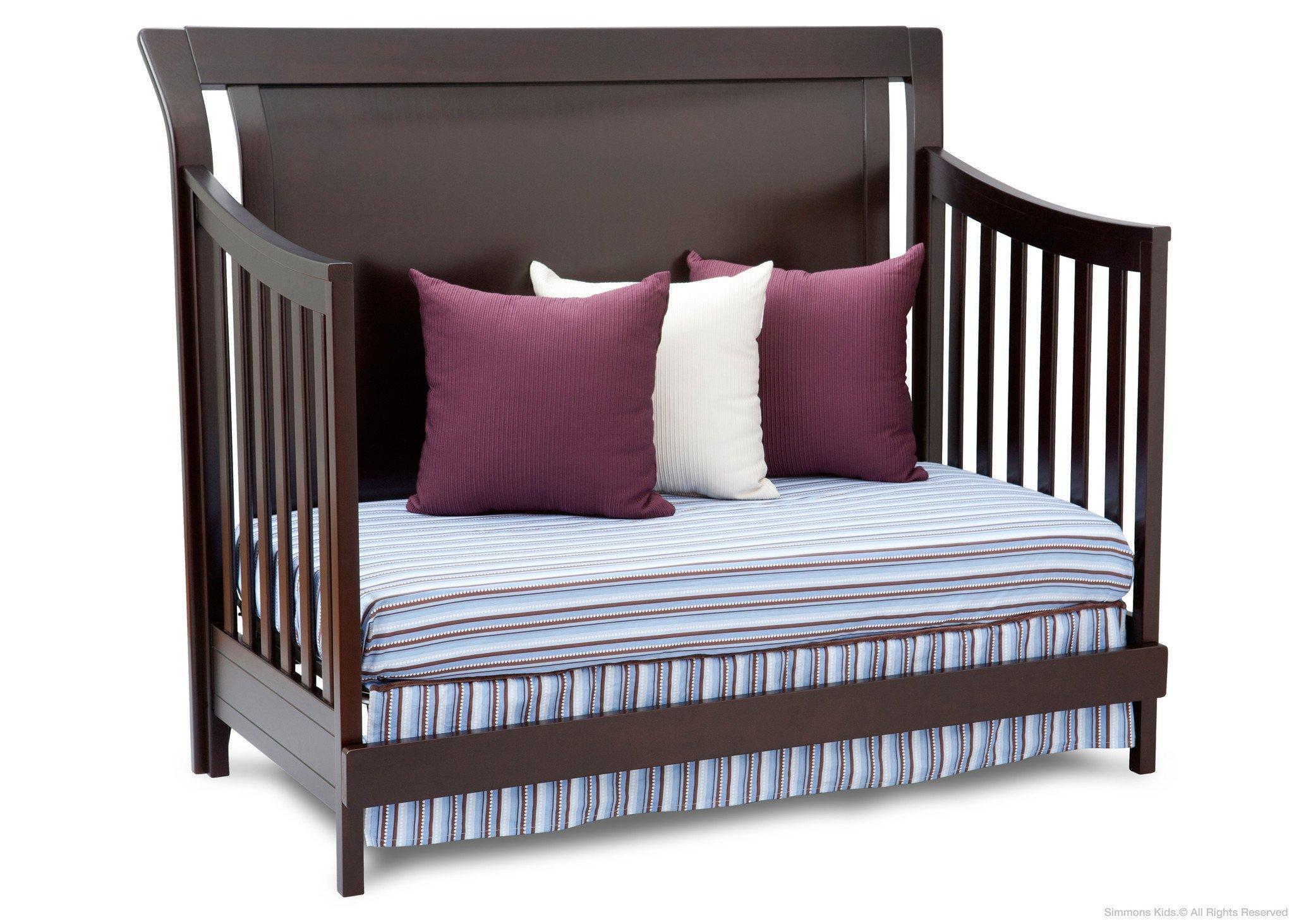 Adele Lifetime Crib - Convertible Baby Crib to Toddler Bed, Full Size Daybed & Twin Bed | Safe & Durable Wooden Crib for Nursery | Perfect for Newborns, Infants & Growing Toddlers | Ideal for Baby Rooms, Daycare Centers & Guest Rooms
