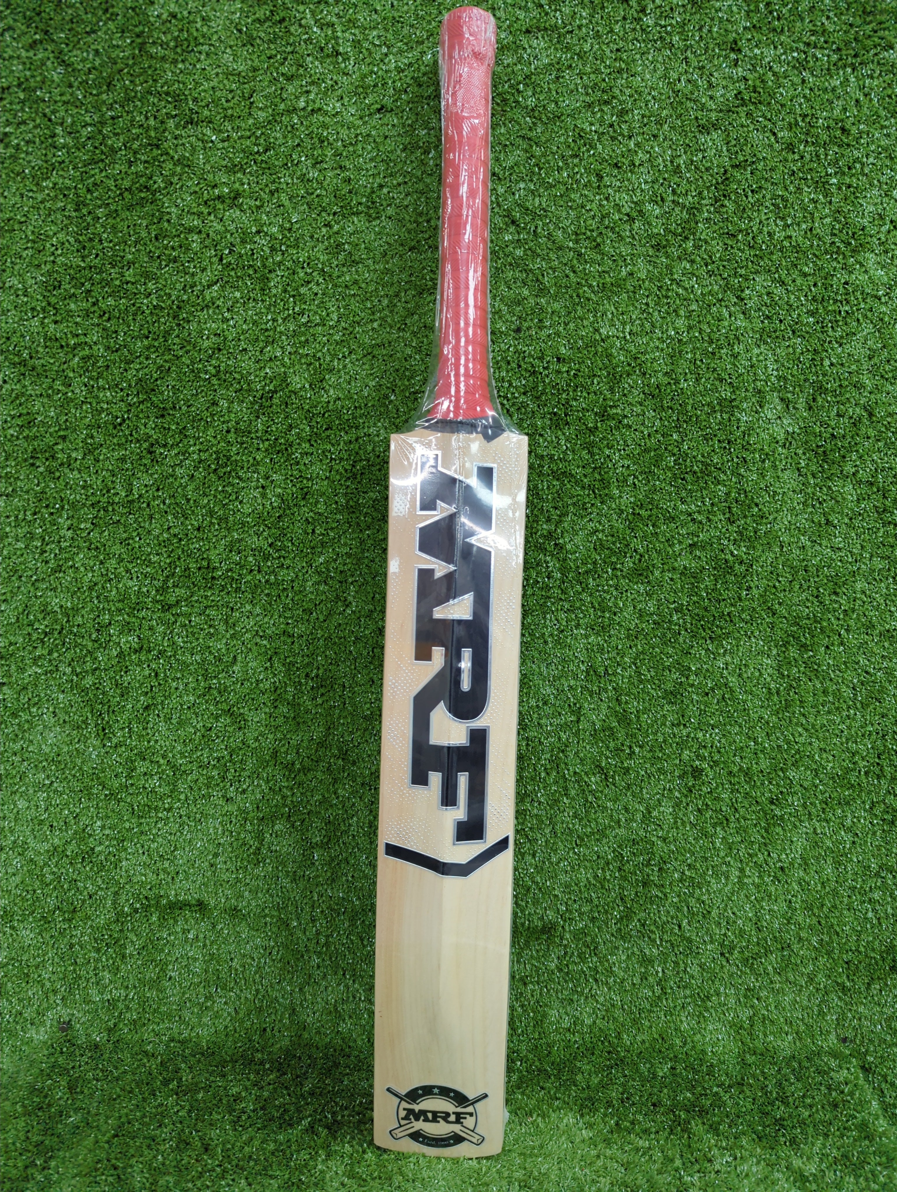 MRF Bolt Kashmir Willow Cricket Bat - Lightweight & Durable for Professional & Casual Play - Perfect for Matches, Practice & Backyard Cricket