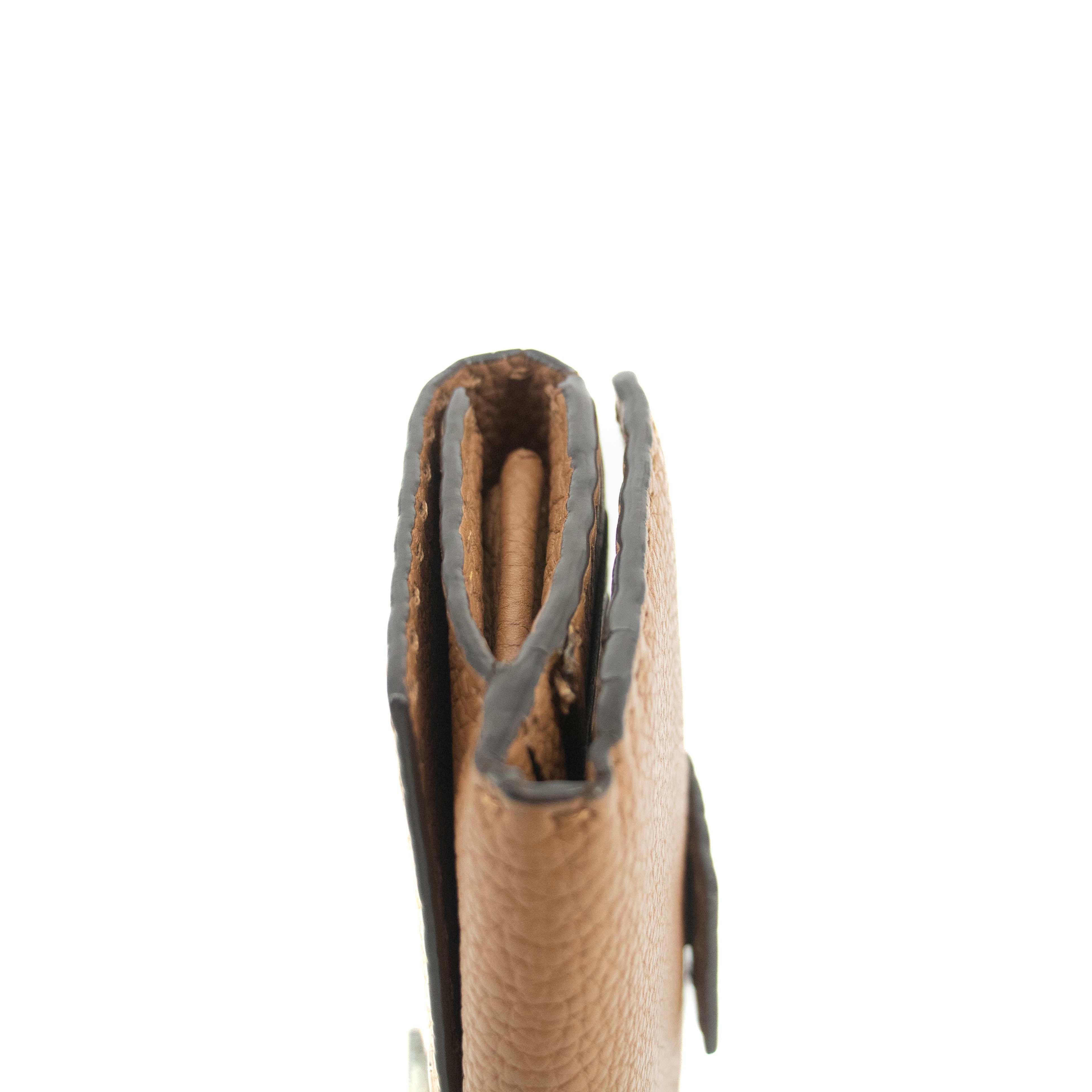 Fendi FF Zucca Leather Long Wallet for Women - Brown Genuine Leather Bifold Wallet with Logo, Card Slots & Zipper Pocket - Perfect for Everyday Use & Gift Giving
