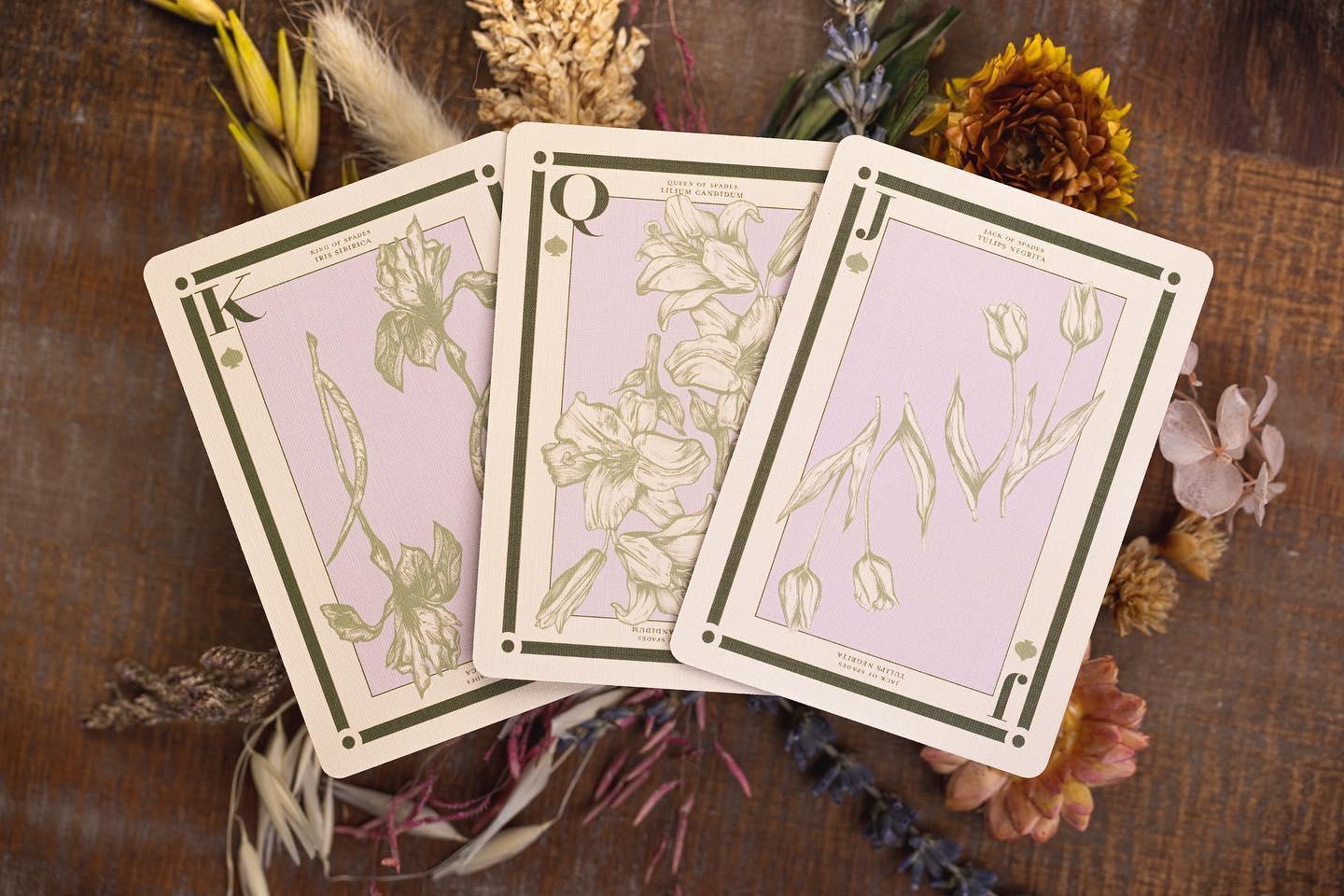 Premium Botany Themed Playing Cards - 52 Deck with Floral Designs for Poker, Magic Tricks & Card Games - Perfect for Game Nights, Collectors & Gift Giving