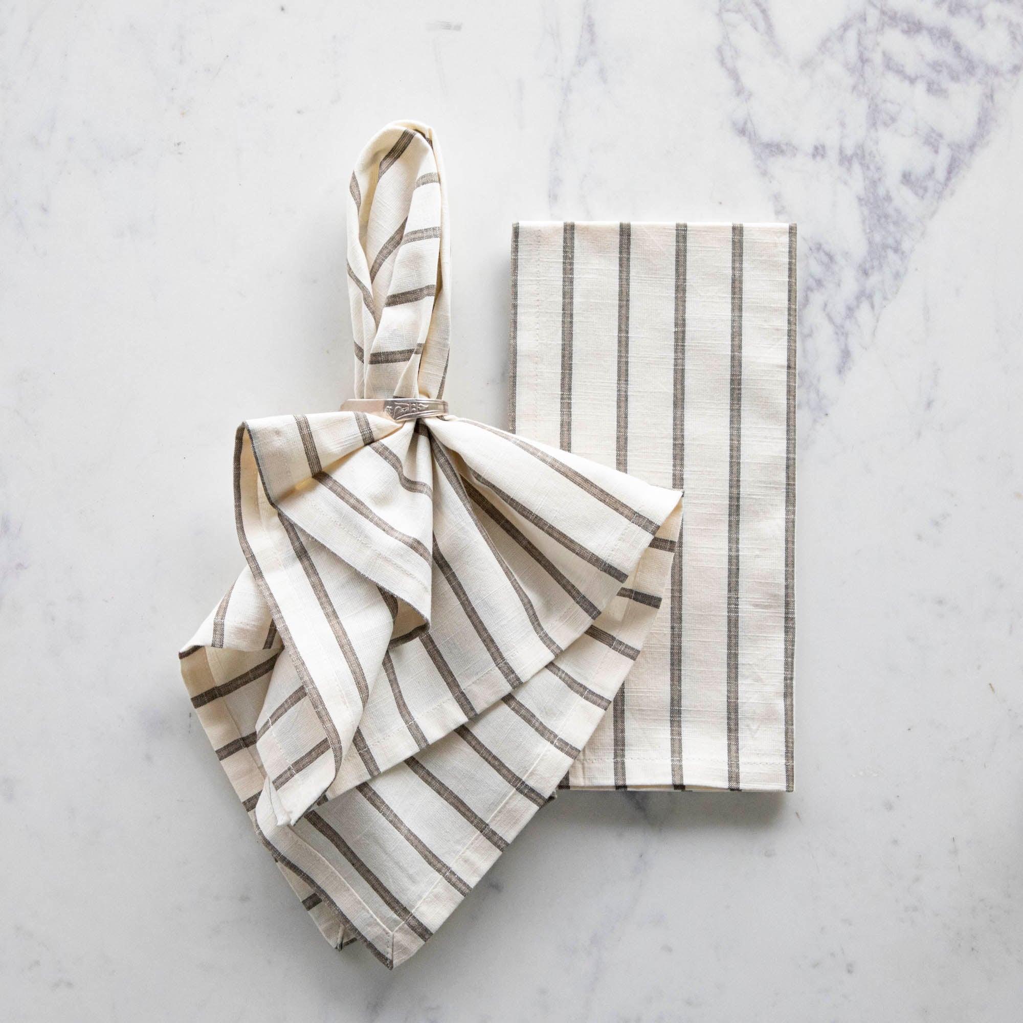 Luxury Bentley Stripe Napkins - Premium Cotton Linen Dinner Napkins for Formal Dining, Weddings & Special Occasions