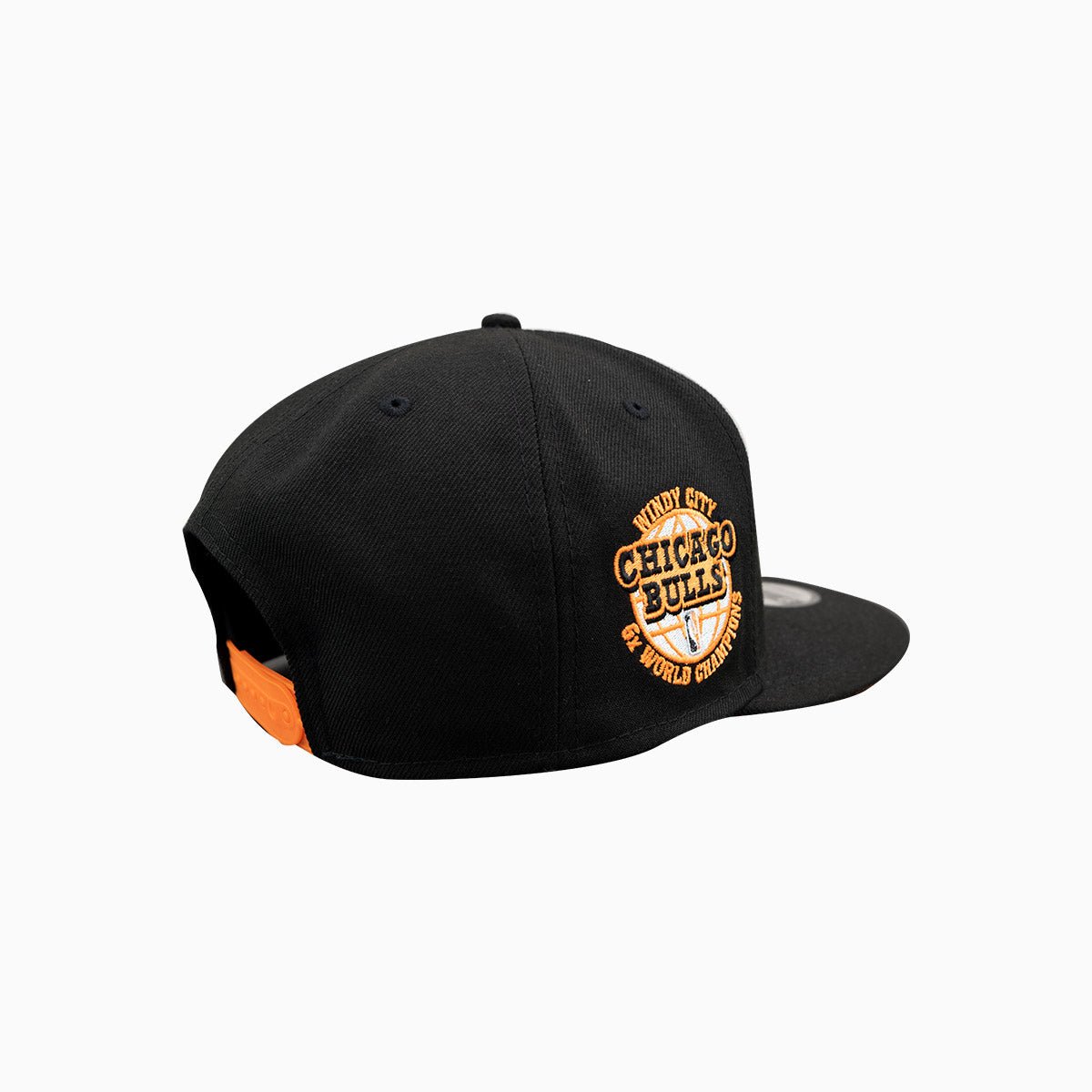 Chicago Bulls 6X NBA World Champions Snapback Hat - Official 9Fifty Adjustable Baseball Cap for Men & Women - Perfect for Basketball Games, Sports Events & Streetwear Fashion