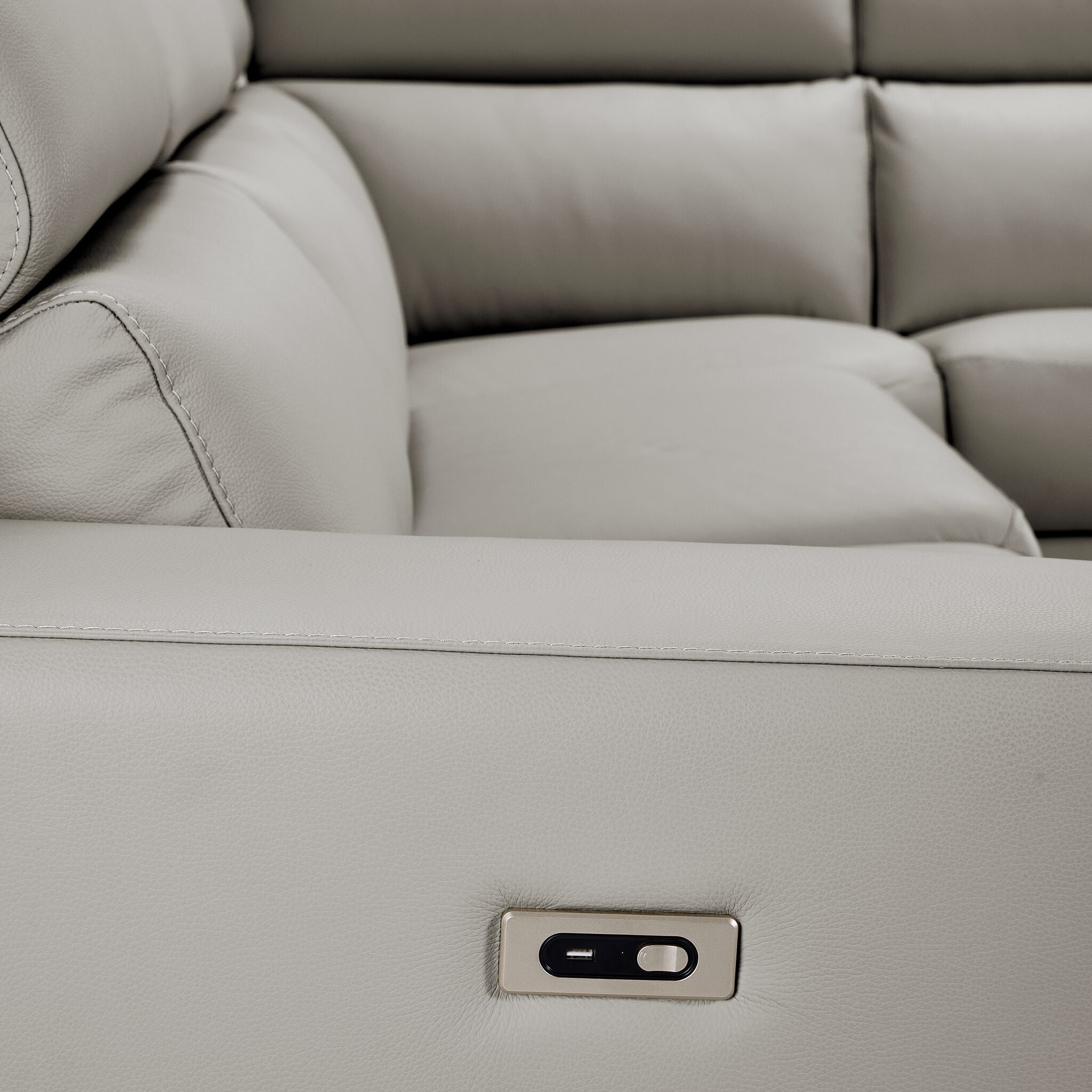 Bianca 3-Piece Power Reclining Sectional Sofa with Right Facing Chaise Lounge in Cream Fabric - Perfect for Living Room, Home Theater & Family Gatherings