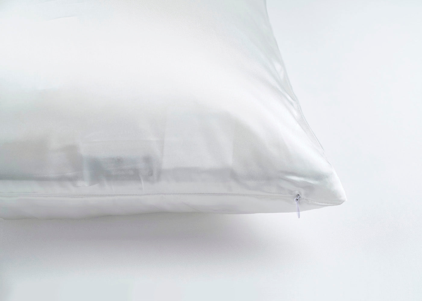 100% Pure Mulberry Silk Pillowcase with Zipper Closure - 16 Momme Grade for Hair & Skin Care - Perfect for Anti-Aging, Reducing Wrinkles & Bedroom Luxury (Queen Size, White) - Ideal for Beauty Sleep & Home Spa Experience