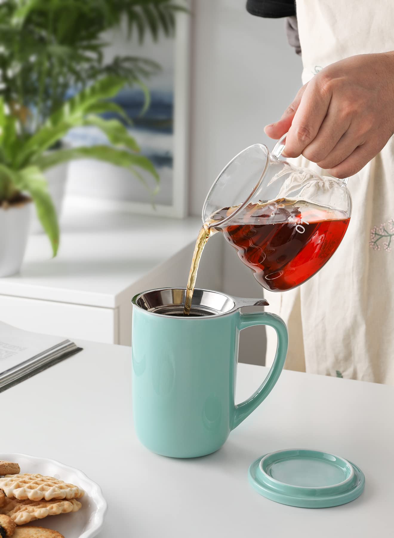 Sweese 16oz Porcelain Tea Mug with Infuser & Lid - Premium Loose Leaf Tea Cup for Tea Enthusiasts, Elegant Mint Green - Perfect for Home, Office & Relaxing Tea Time Gifts