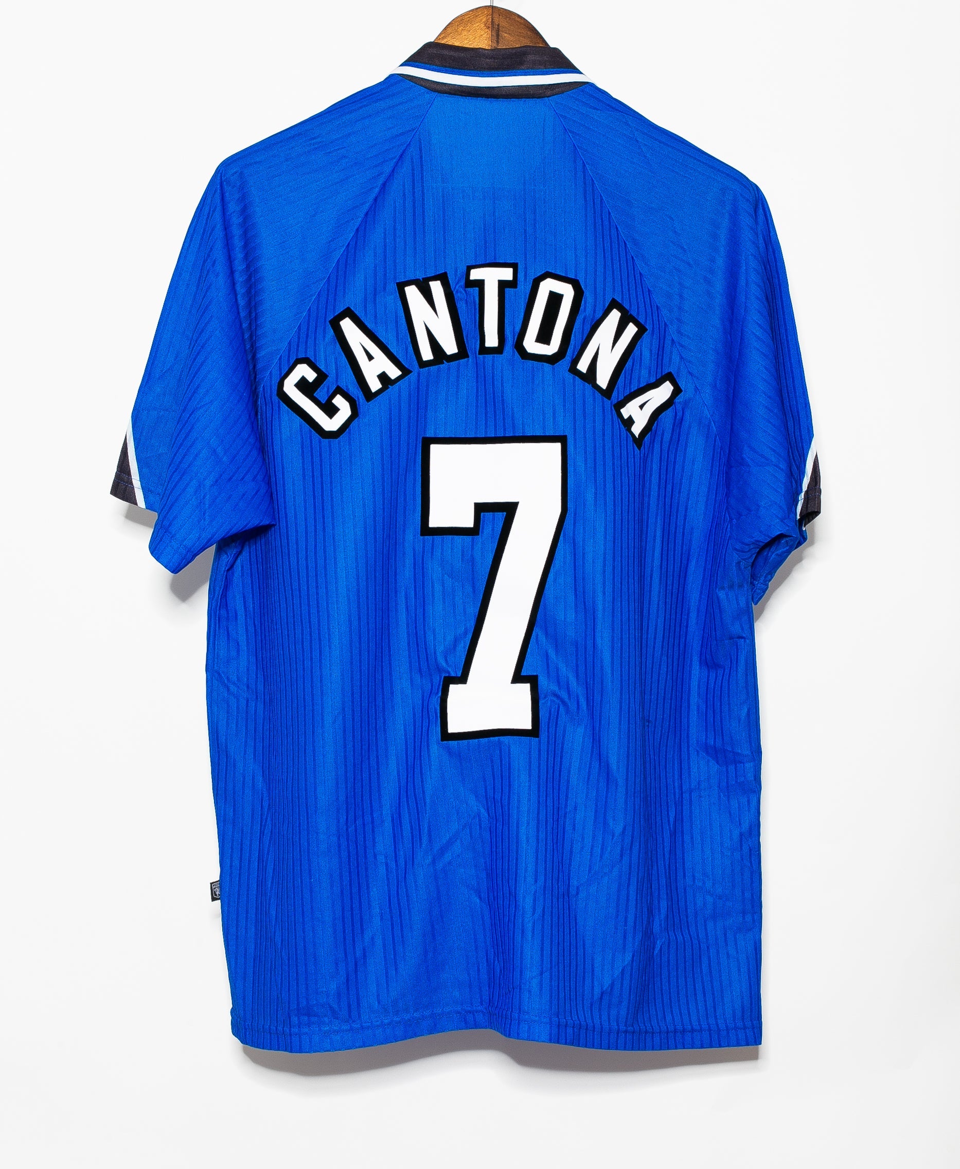1996 Manchester United Third Jersey #7 Eric Cantona - Vintage Soccer Shirt for Fans & Collectors - Perfect for Matchdays, Gifts & Memorabilia Display