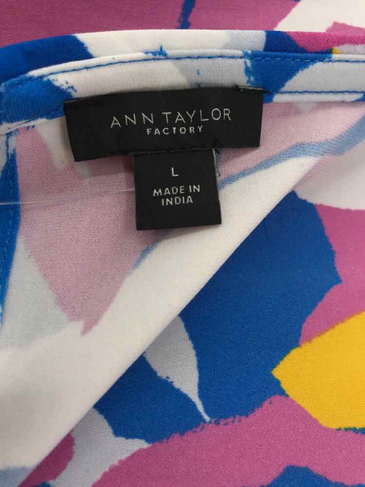 Pre-Owned Ann Taylor Blue Blouse Women's Size Large - Perfect for Office Wear & Casual Outfits