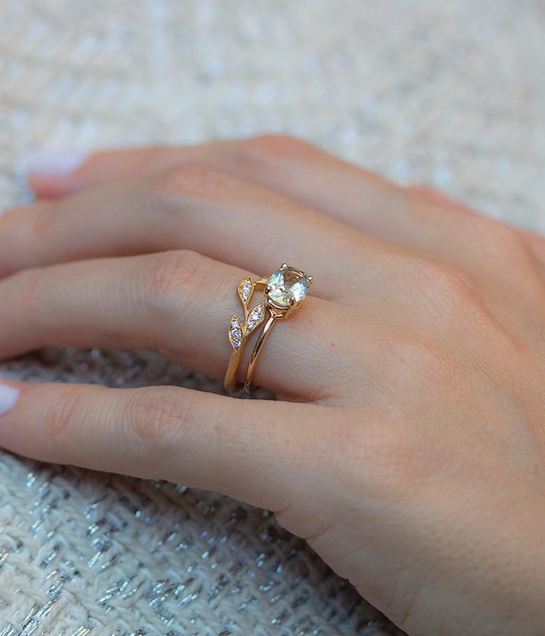 18K Gold 5 Leaf Curve Ring for Women - Elegant Nature-Inspired Jewelry Gift for Anniversary, Birthday & Special Occasions