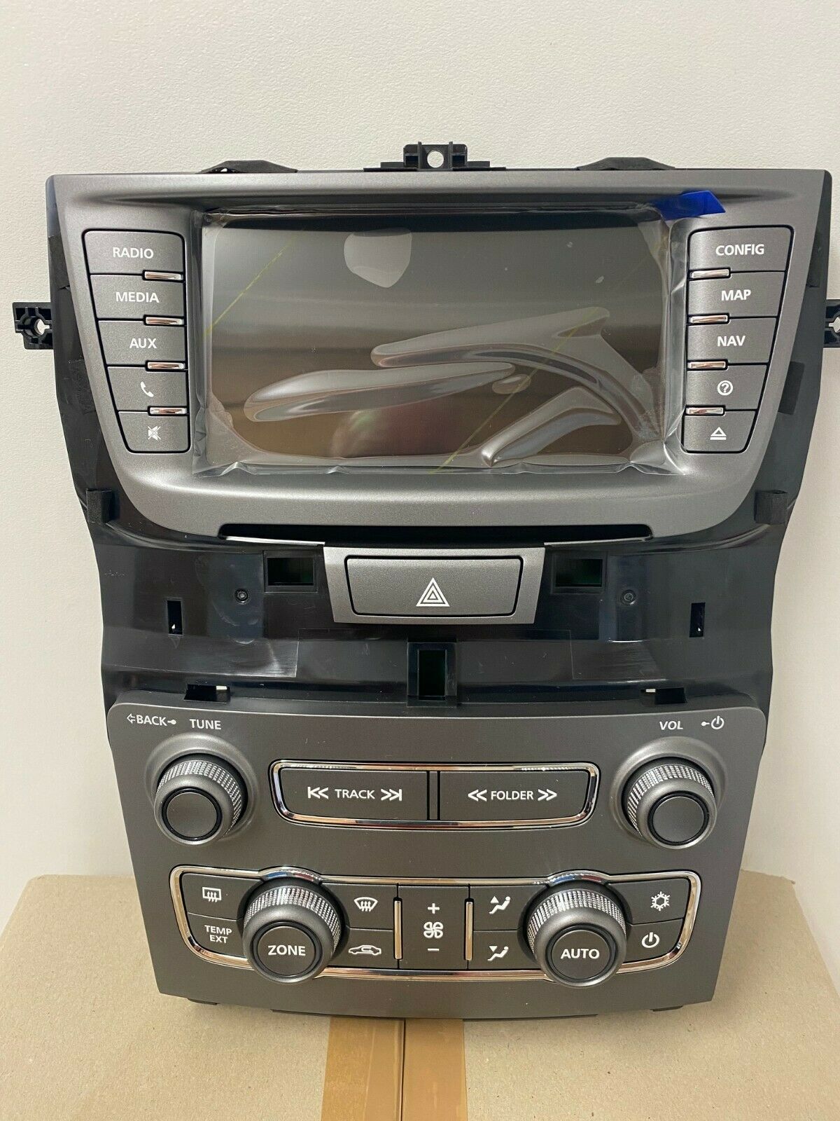 Genuine Holden VE Berlina Calais CalaisV Stereo Dash Control Unit 2010-2012 - Perfect for Car Audio System Upgrade & Dashboard Repair