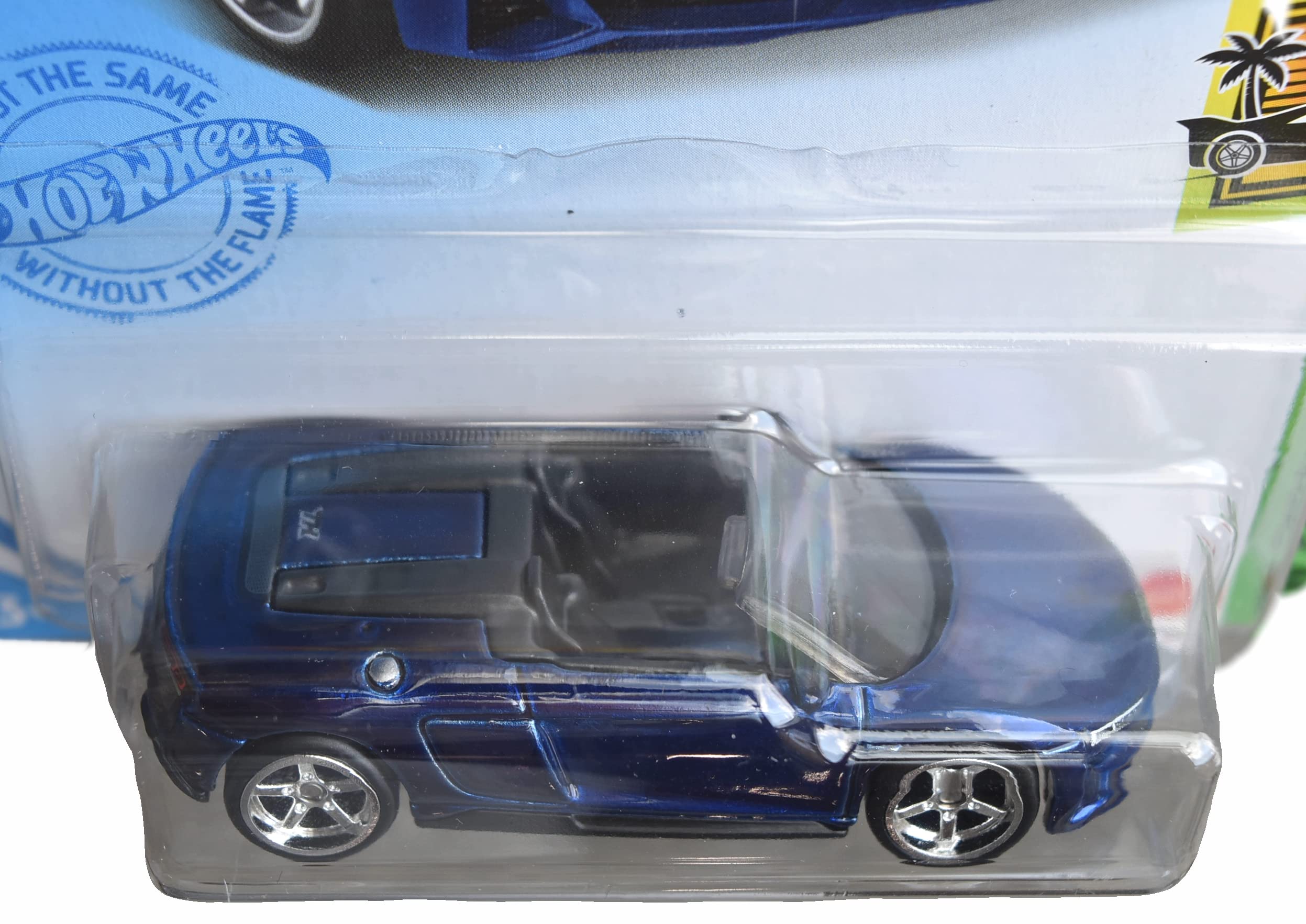 Hot Wheels Super Treasure Hunt 2019 Audi R8 Spyder Die-Cast Car - Rare Collectible Toy for Kids & Adults - Perfect for Display, Racing Play & Car Enthusiast Collections