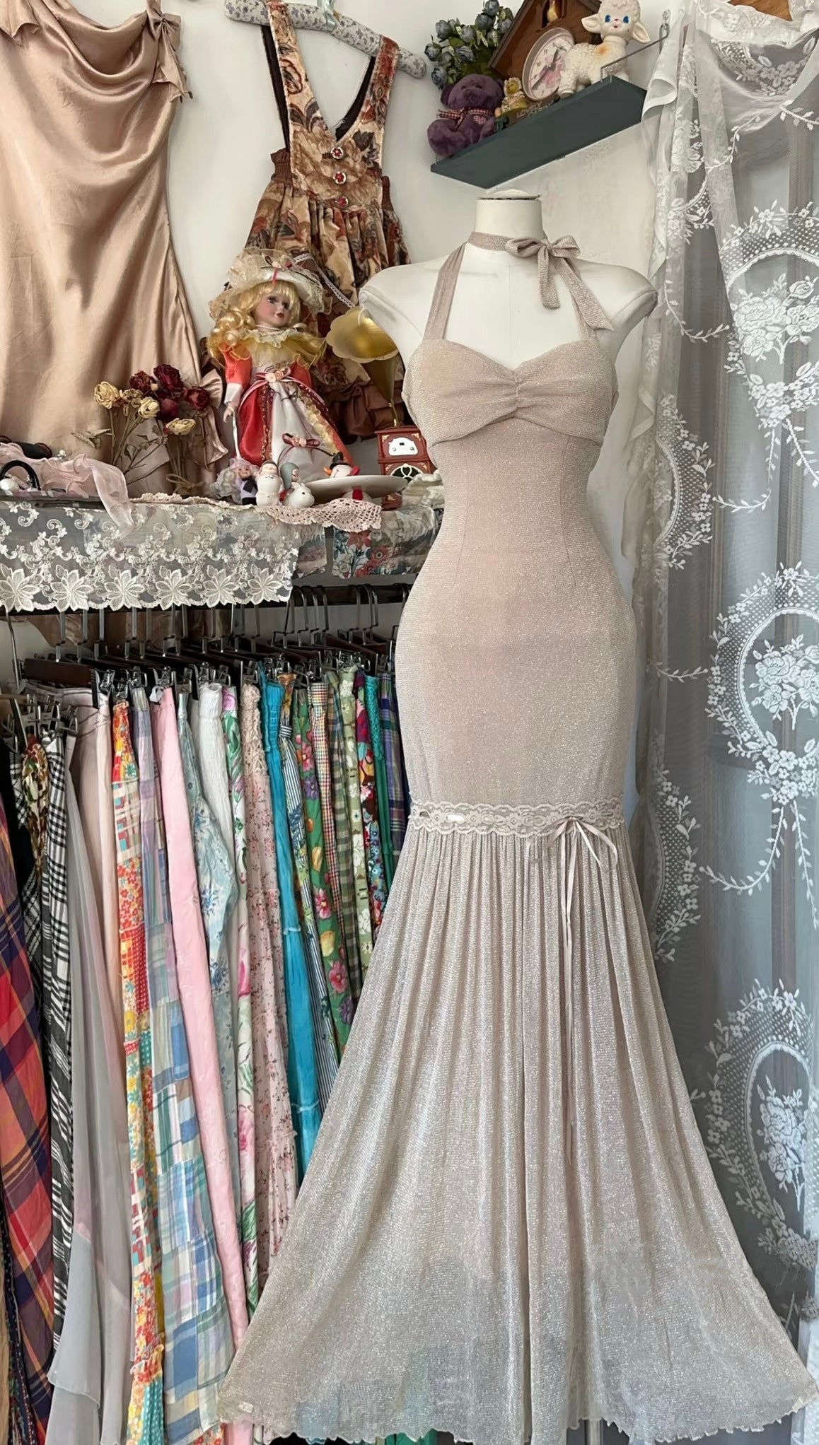 Elegant Champagne Halter Mermaid Vintage Dress for Formal Prom & Evening Events - J6609 | Perfect for Weddings, Parties & Special Occasions