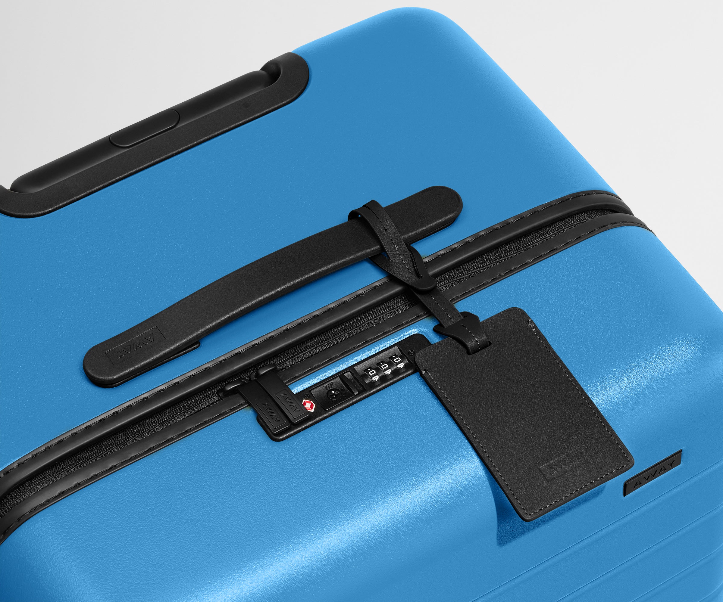 Splash Blue Waterproof Travel Trunk - Durable Luggage for Outdoor Adventures, Beach Trips & Camping Gear Storage