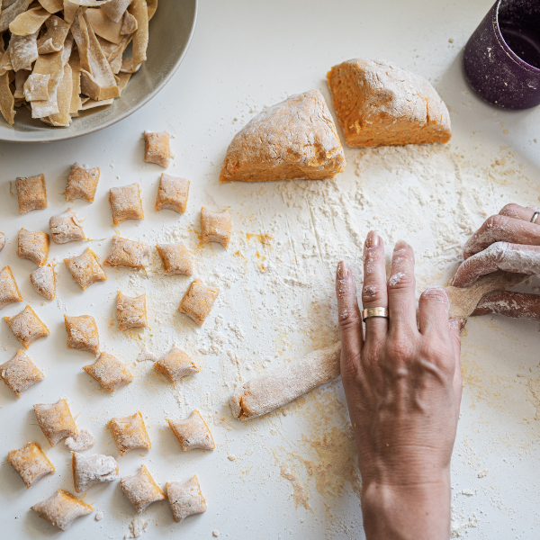 Handmade Artisan Pasta - Authentic Italian Fresh Pasta Dough for Homemade Ravioli, Lasagna & Fettuccine | Perfect for Romantic Dinners, Family Gatherings & Gourmet Cooking