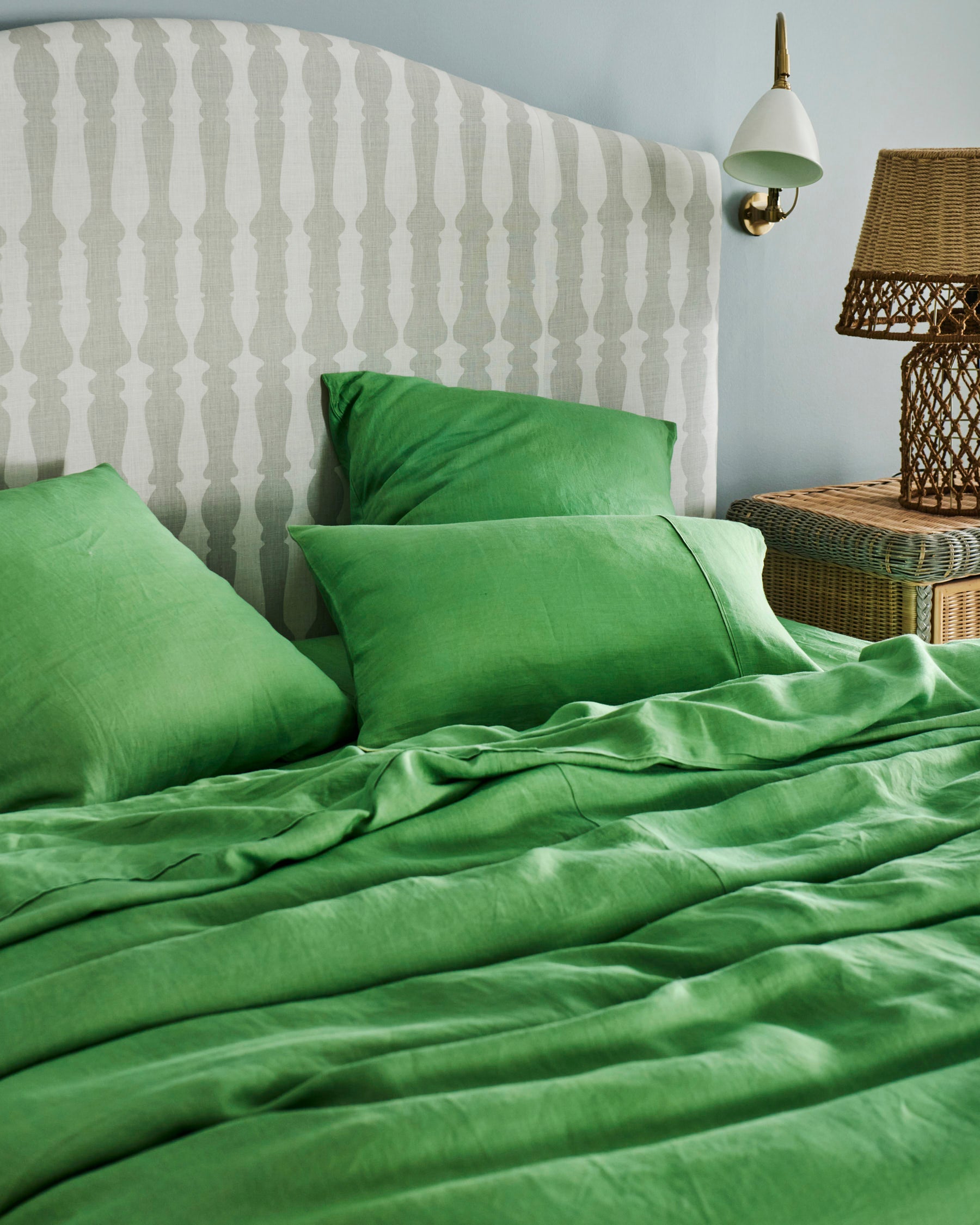 Organic Green Tea Linen Pillowcase Set of 2 - Breathable & Hypoallergenic Bedding for Better Sleep - Perfect for Hot Sleepers, Allergy Relief & Spa Night Self Care