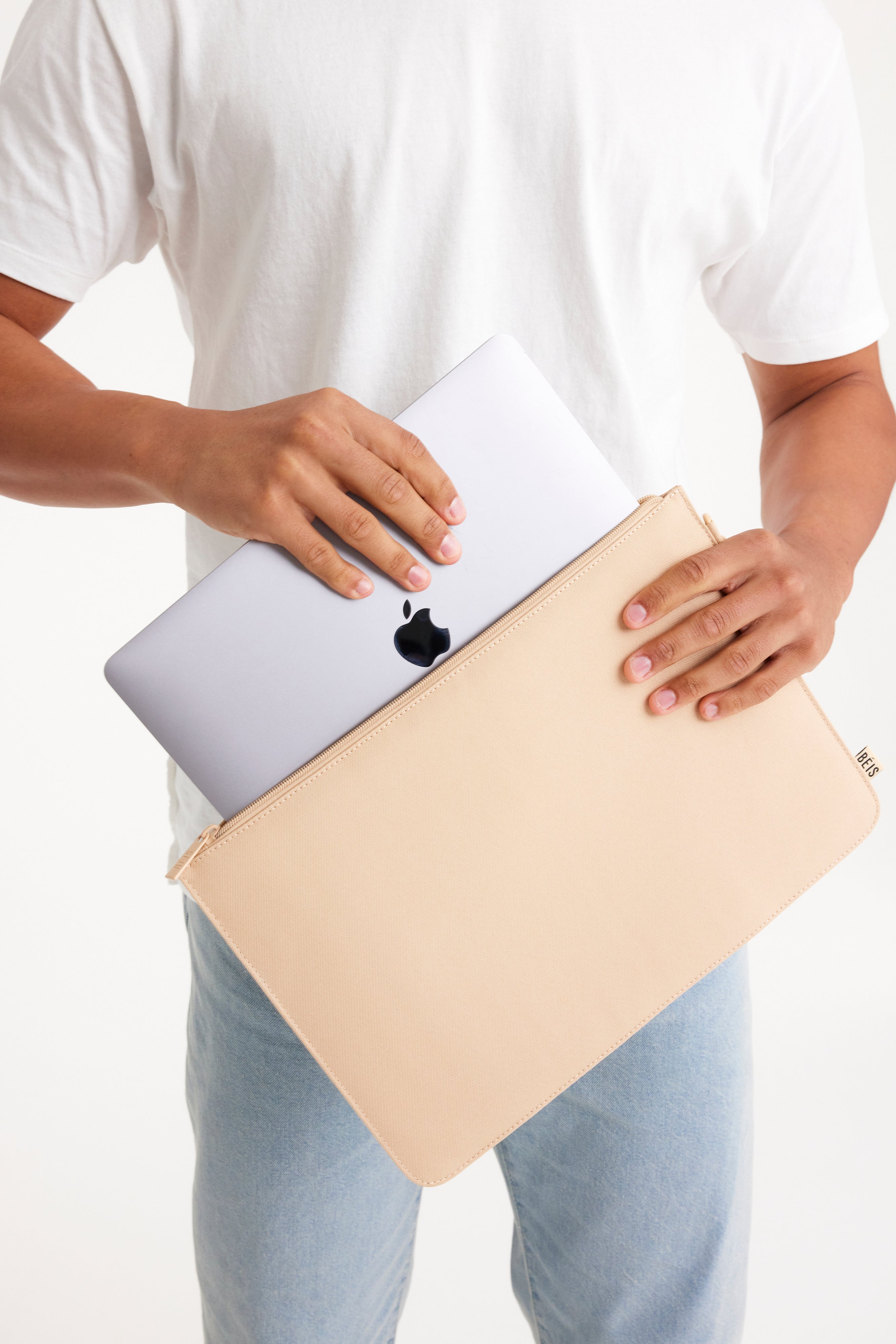 BÉIS Beige Laptop Pouch - Slim Protective Sleeve for 13-15 Inch MacBook & Laptops - Perfect for Work, Travel & School Accessories