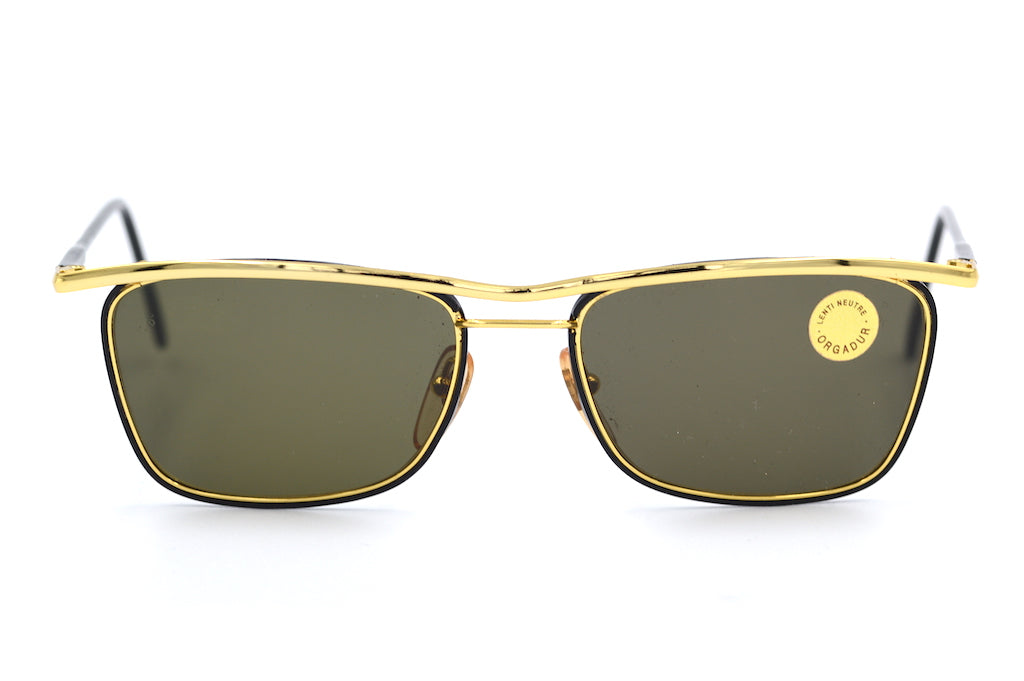 Persol Dilke Black Sunglasses for Men - Polarized UV Protection - Classic Aviator Style for Driving, Travel & Outdoor Activities