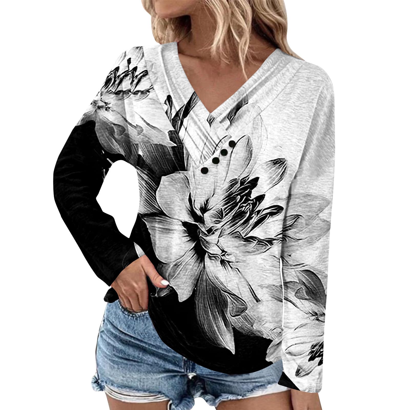 Women's Oversized T-Shirts | Plus Size Cute Fashion Tops | Y2K Style Long Sleeve Tees | Casual & Streetwear Outfits for Everyday Wear