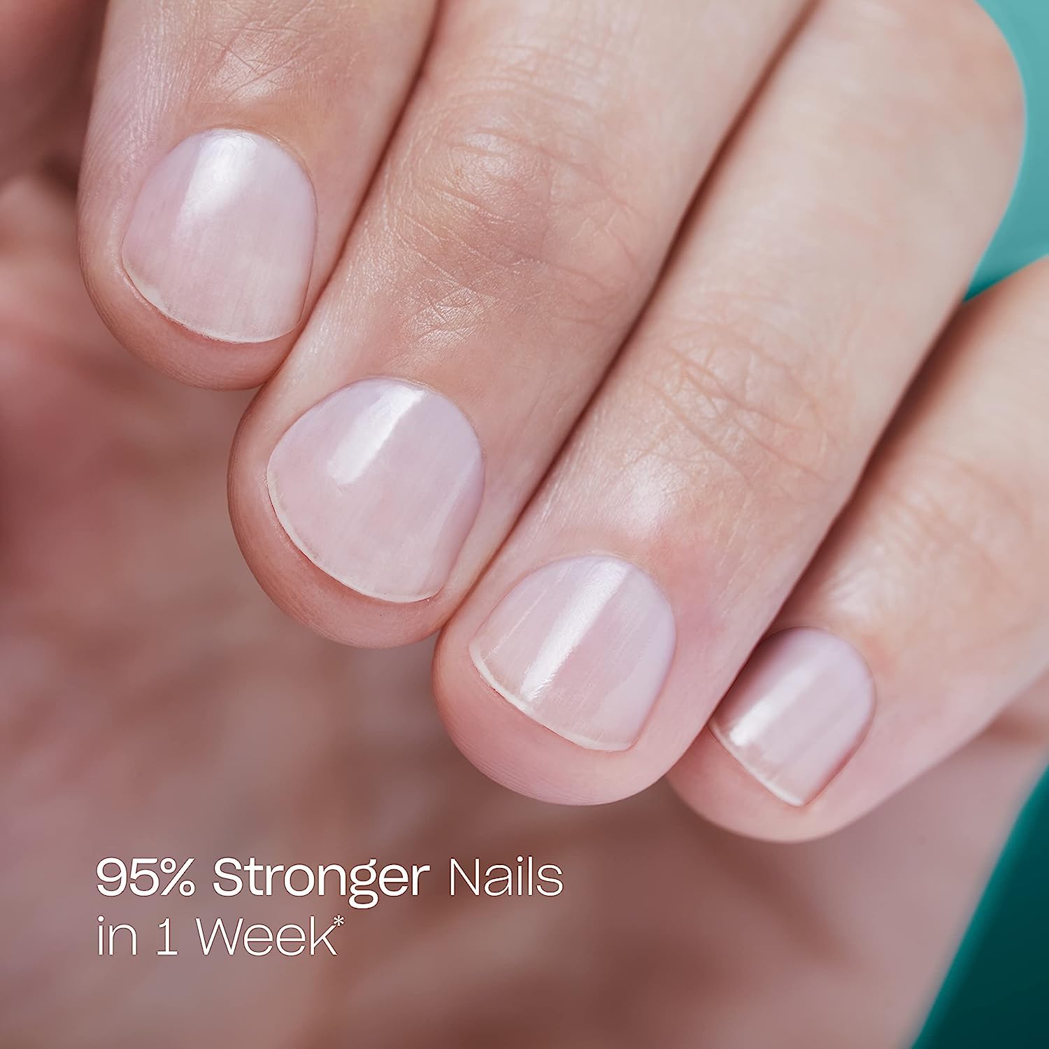 Nail Envy Nail Strengthener & Treatment - Tri-Flex Technology with Vitamins A, C, E, Biotin & Calcium | Fortifying Nail Care Solution for Stronger, Healthier Nails | Perfect for Brittle, Weak or Damaged Nails at Home or Salon