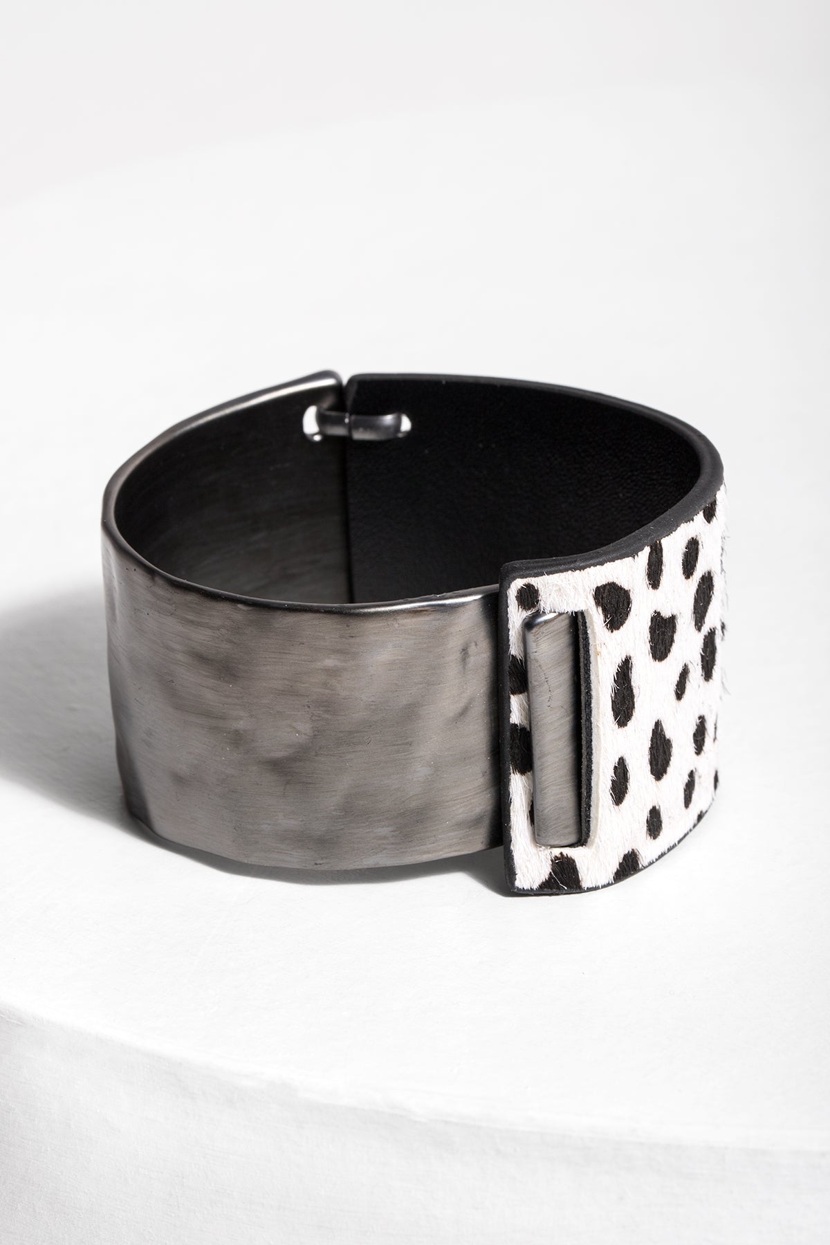 Stylish Leather and Metal Duo Bracelet for Women - Trendy Adjustable Bangle for Casual Wear & Date Night