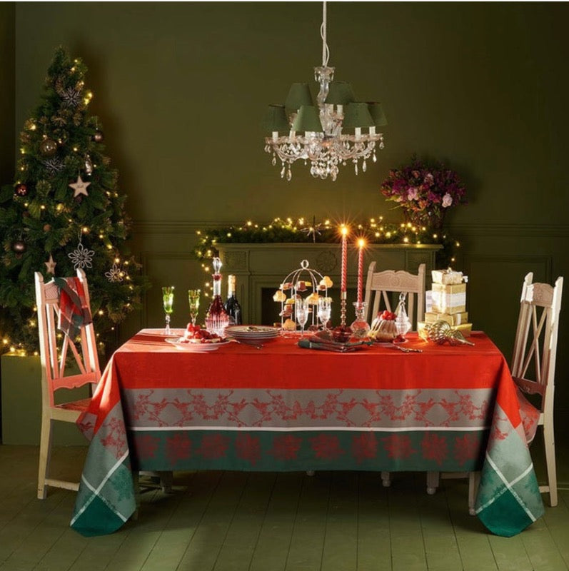 Red Stain-Resistant Cotton Christmas Tablecloth - Holiday Dining Decor for Parties, Family Gatherings & Festive Celebrations