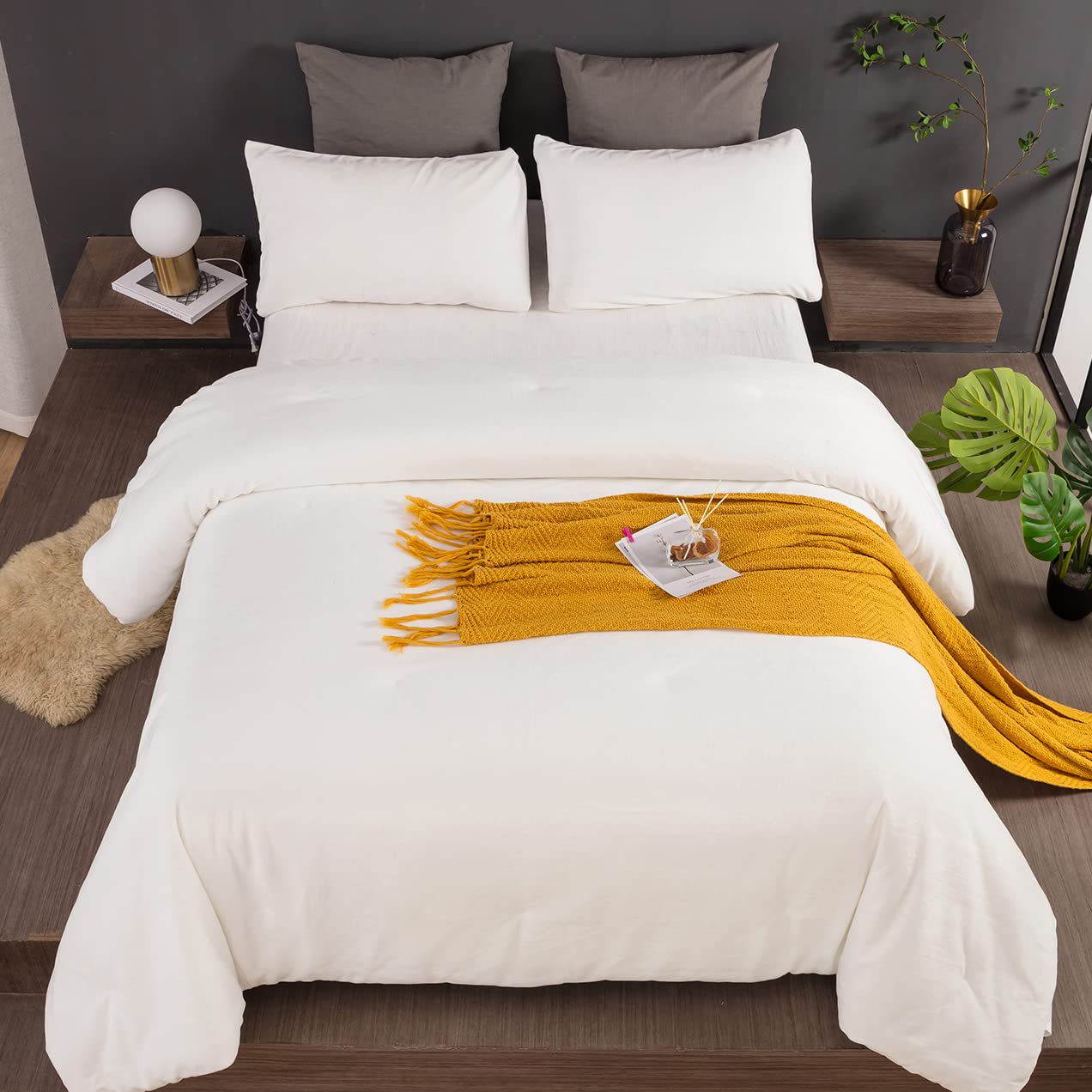 KAREVER White Velvet Comforter Set King Size - 3 Piece Flannel Velvet Bedding Set | Ultra Soft & Warm Fuzzy Comforter with Matching Pillow Shams | Perfect for Winter Bedding, Cozy Home Decor & Guest Room Essentials
