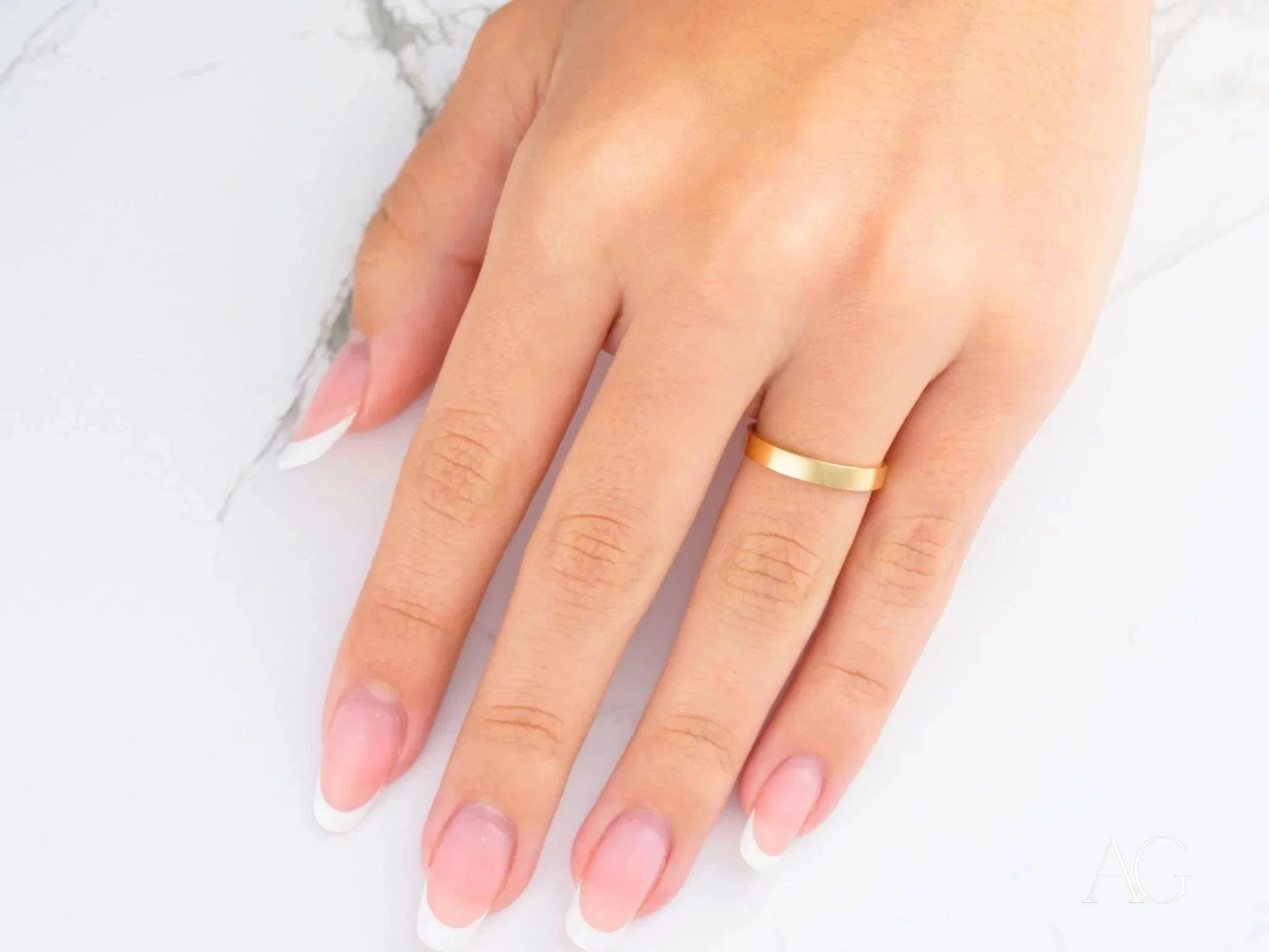 18k Yellow Gold Wedding Bands for Women & Men - Classic Timeless Design for Eternal Love - Perfect for Engagement, Anniversary & Vow Renewal Ceremonies