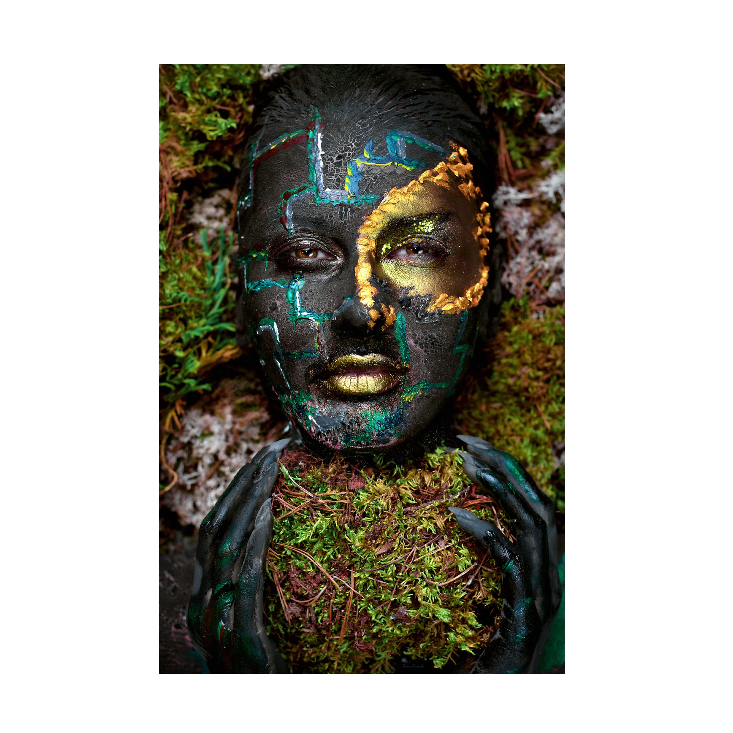 Trademark Fine Art 'Labyrinth' Canvas Wall Art by Ivan Kovalev - Abstract Painting for Living Room, Bedroom & Office Decor