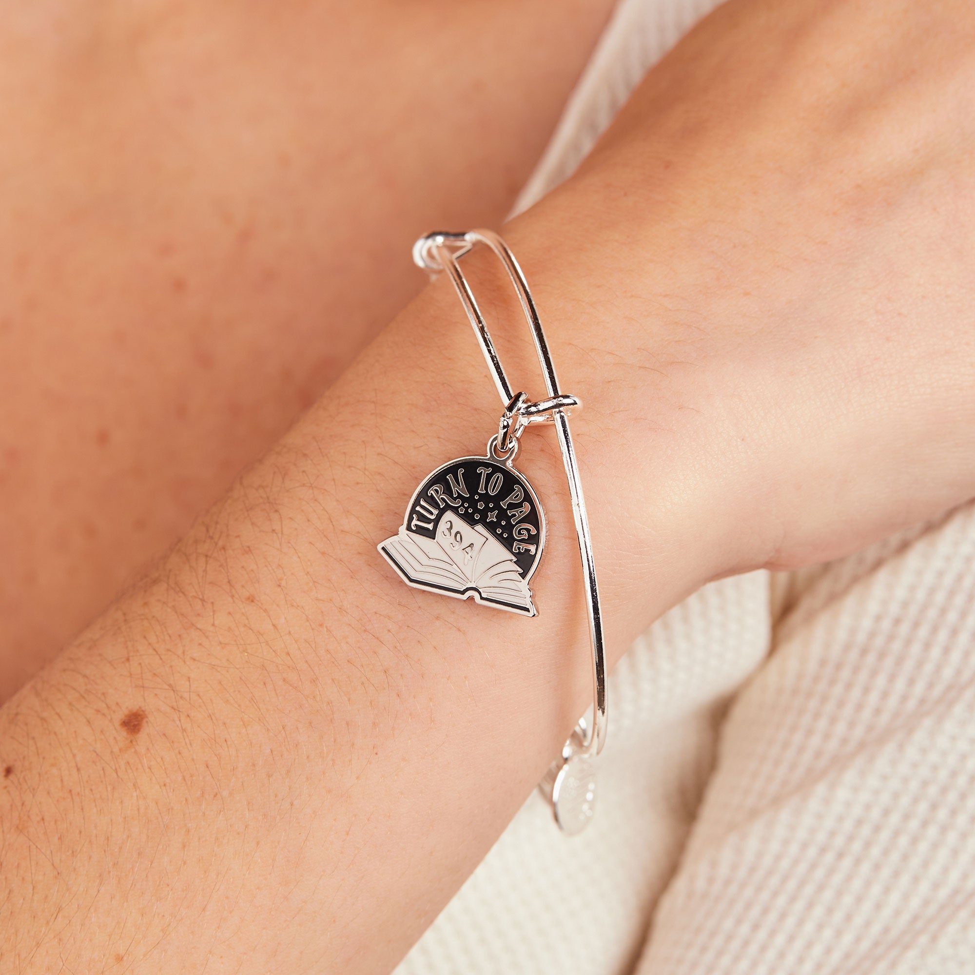 Harry Potter 'Turn to Page 394' Charm Bangle - Official Wizarding World Jewelry for Fans, Cosplay & Gift Giving