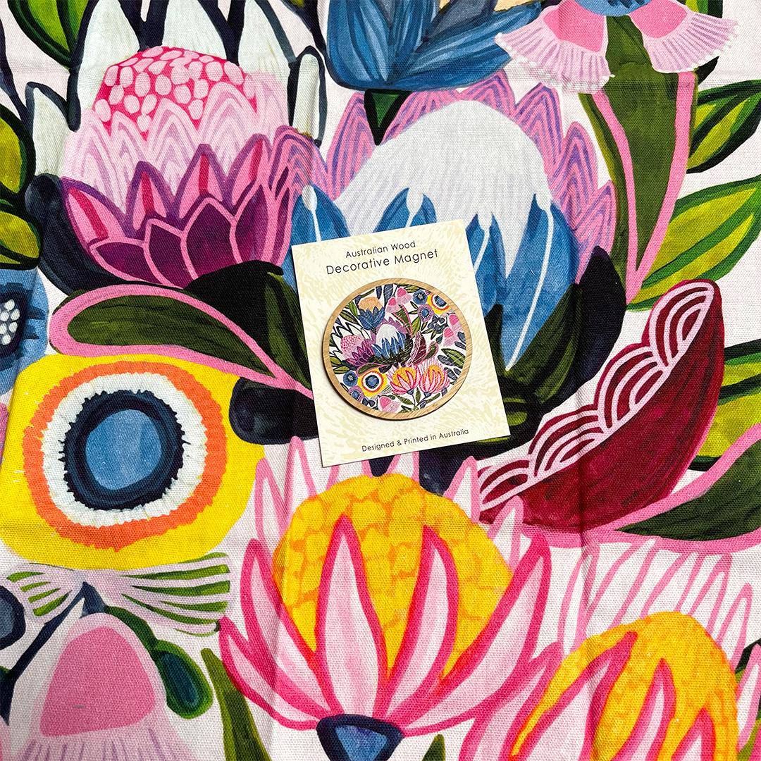Premium Protea Magnifica Tea Towel & Fridge Magnet Set - Elegant Home Decor Gift for Kitchen & Housewarming - Perfect for South African Floral Theme Decorations