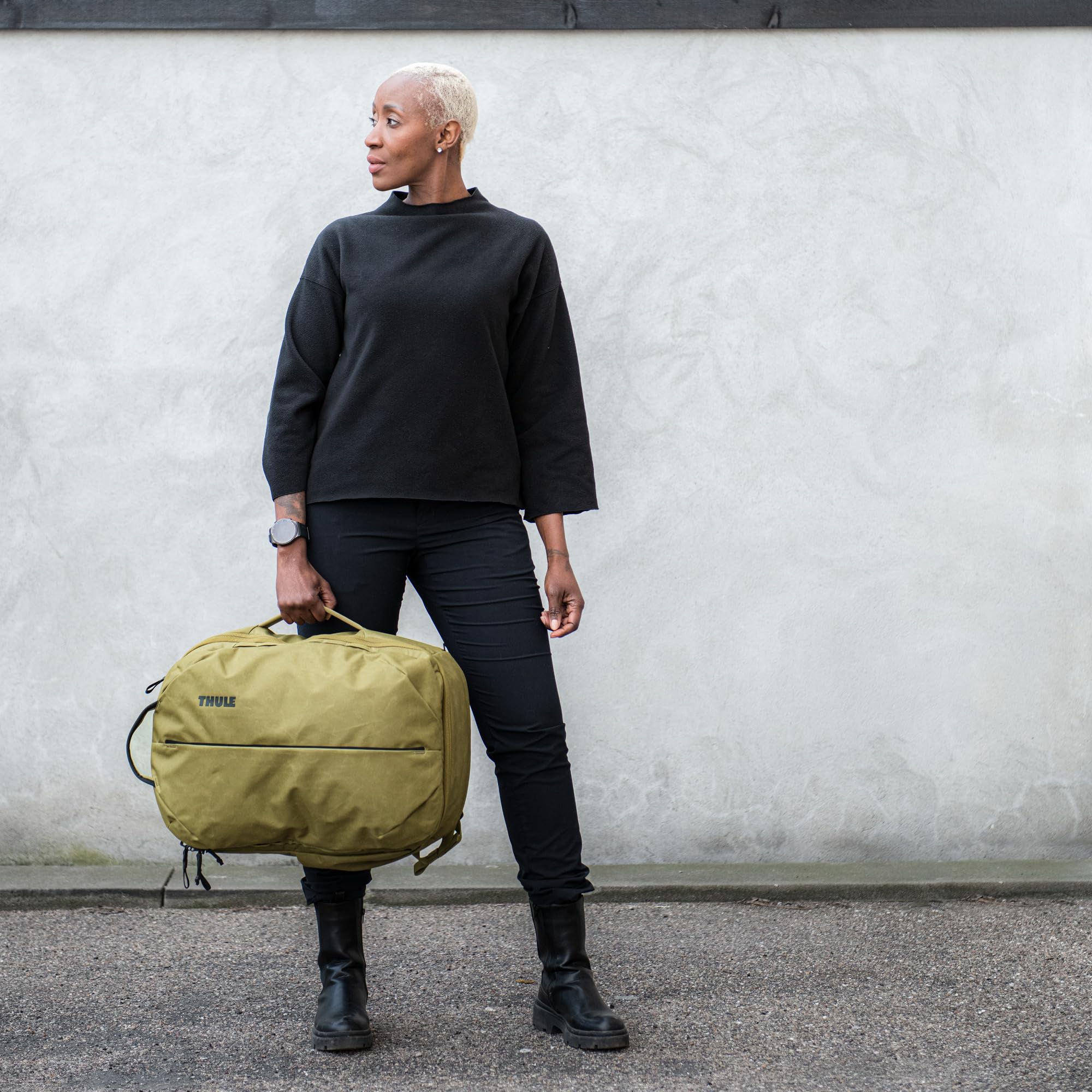 Thule Aion Backpack - Waterproof Travel Backpack for Men & Women, Durable Laptop Backpack with USB Charging Port - Perfect for Commuting, Hiking, and Business Travel