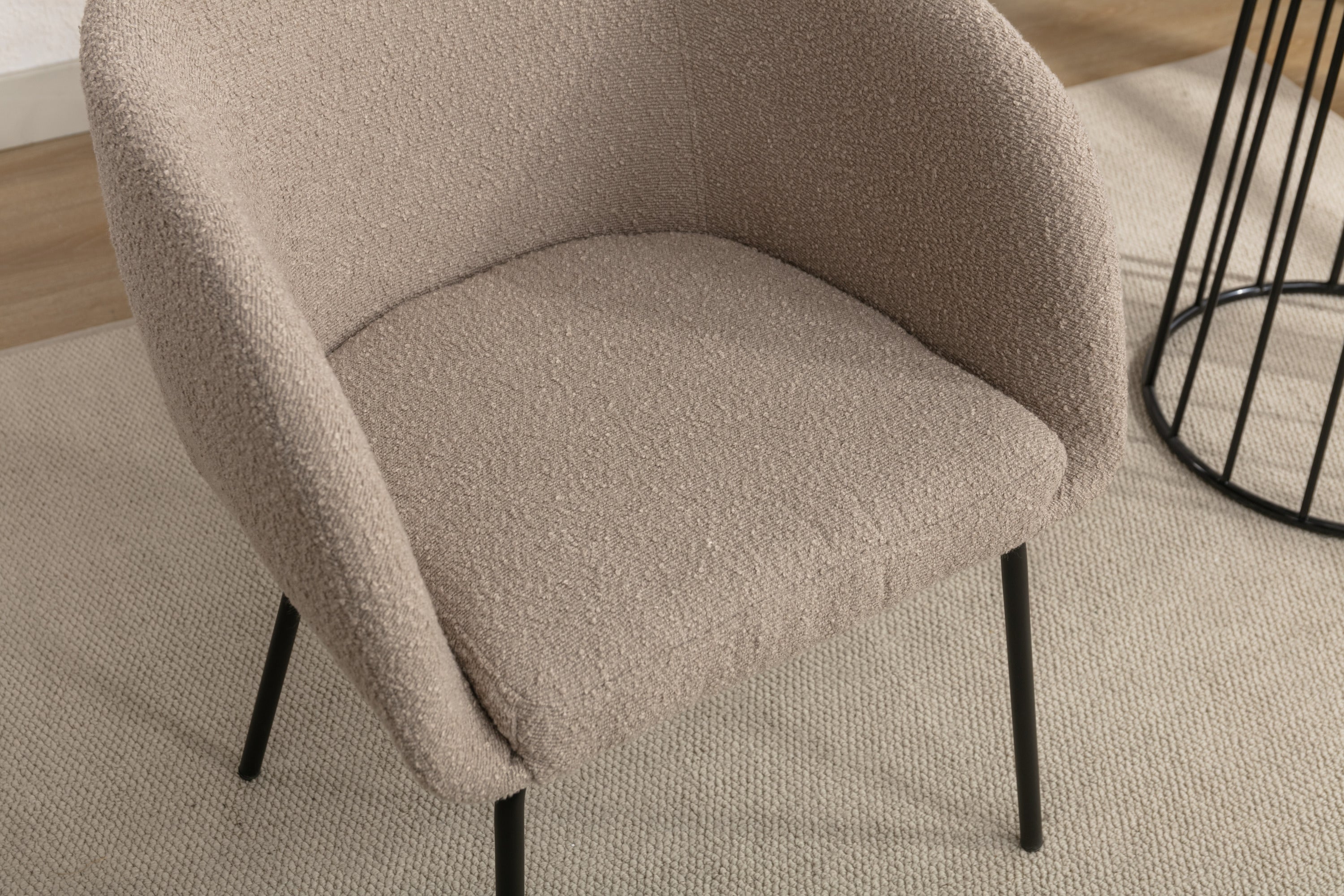 Boucle Fabric Dining Chair with Black Metal Legs - Set of 1 - Modern Upholstered Accent Chair for Kitchen, Dining Room, or Office