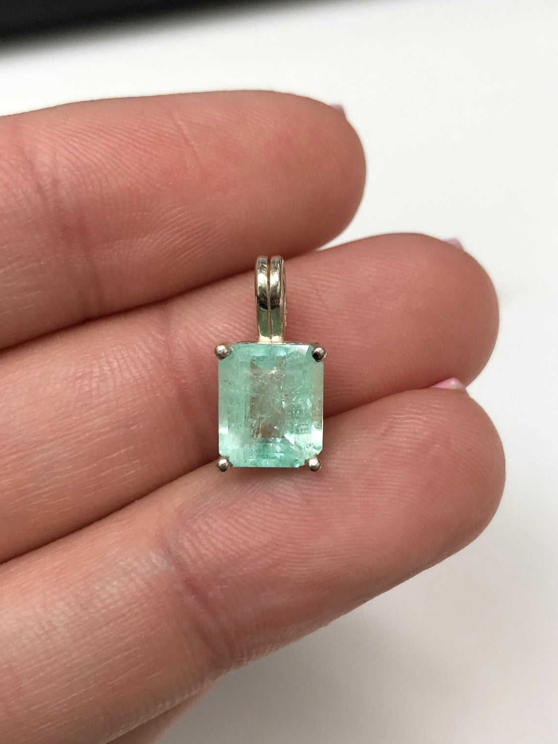 2.50 Carat Natural Light Green Emerald Pendant Necklace - 925 Sterling Silver Jewelry for Women - Perfect for Weddings, Anniversaries & Special Occasions